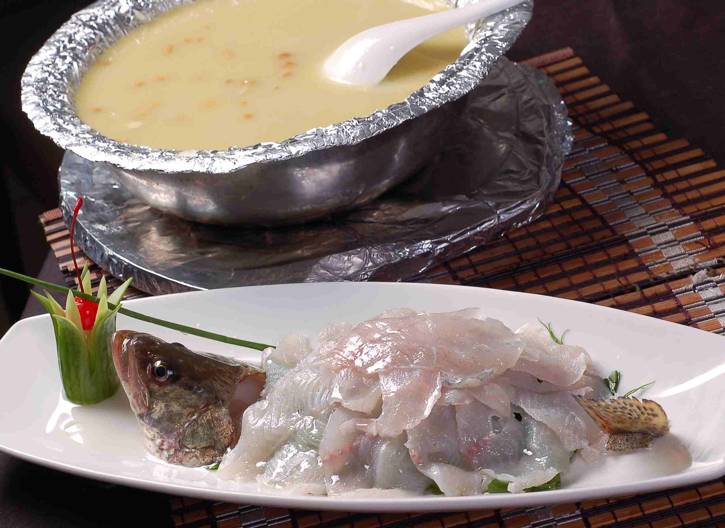 餐饮美食银河鱼片鲈鱼高清图片