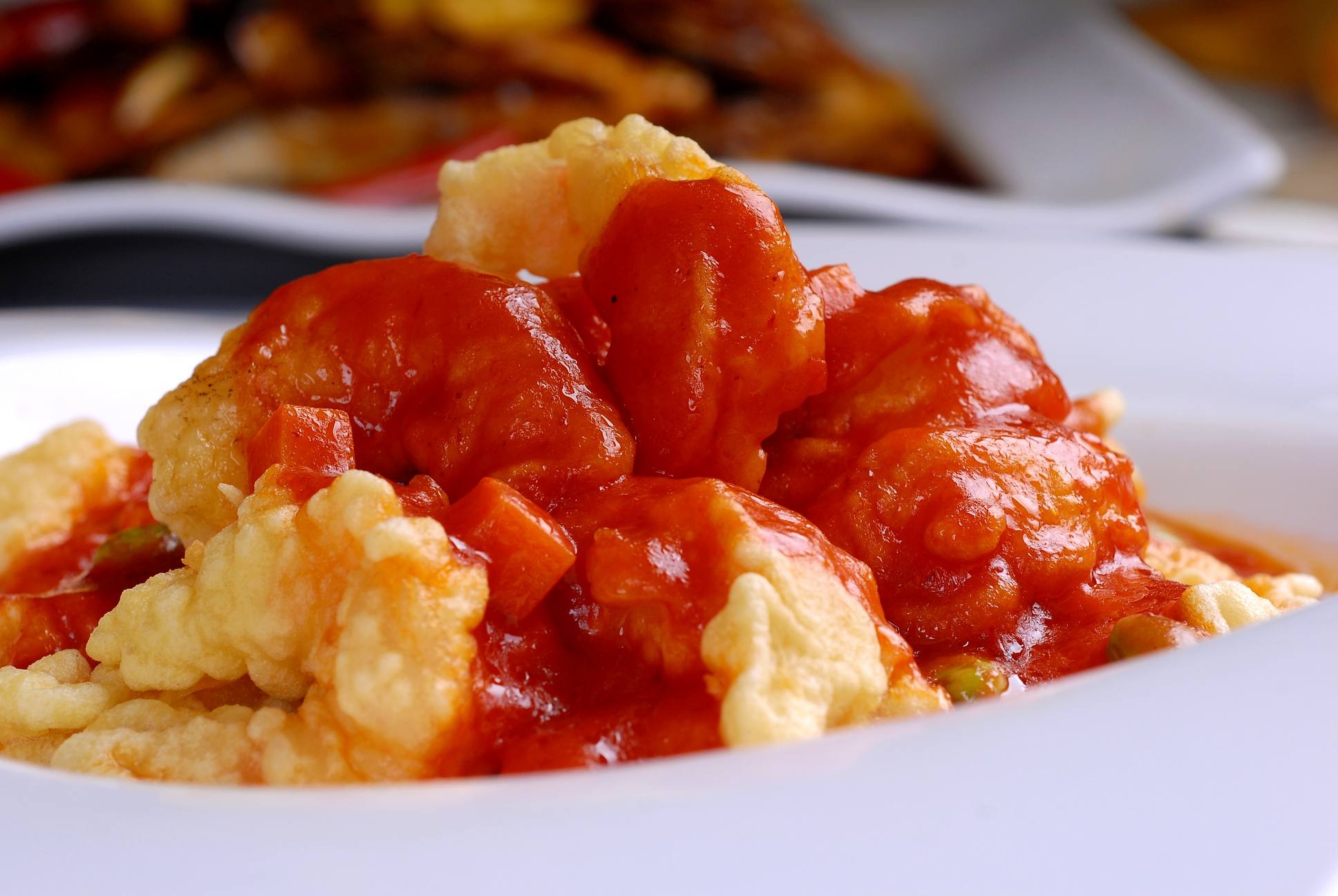餐饮美食川菜茄汁虾球高清图片