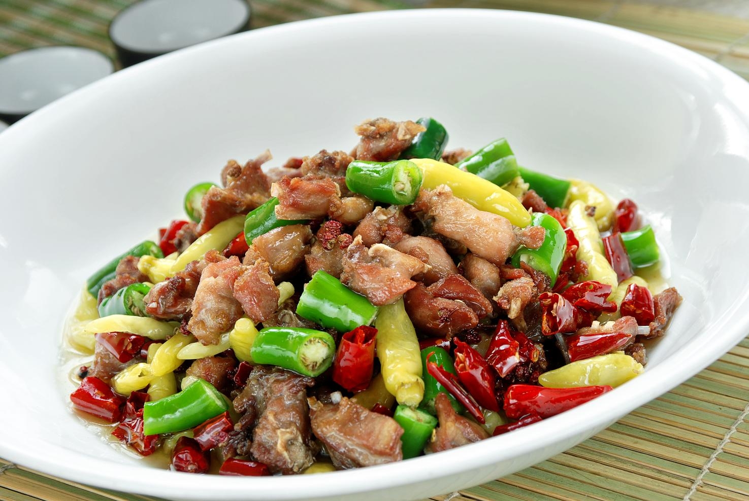 餐饮美食川菜渔溪山椒兔高清图片