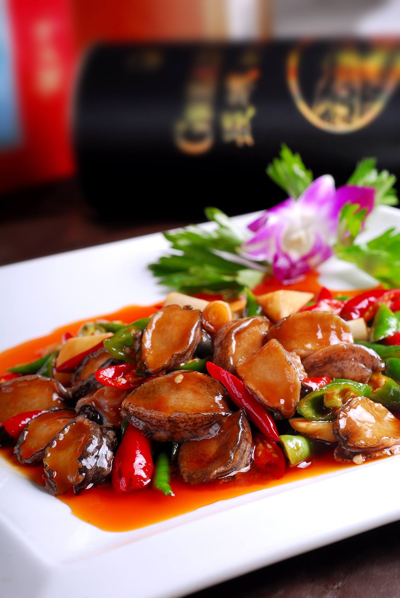 餐饮美食川菜酱香鲍鱼仔高清图片