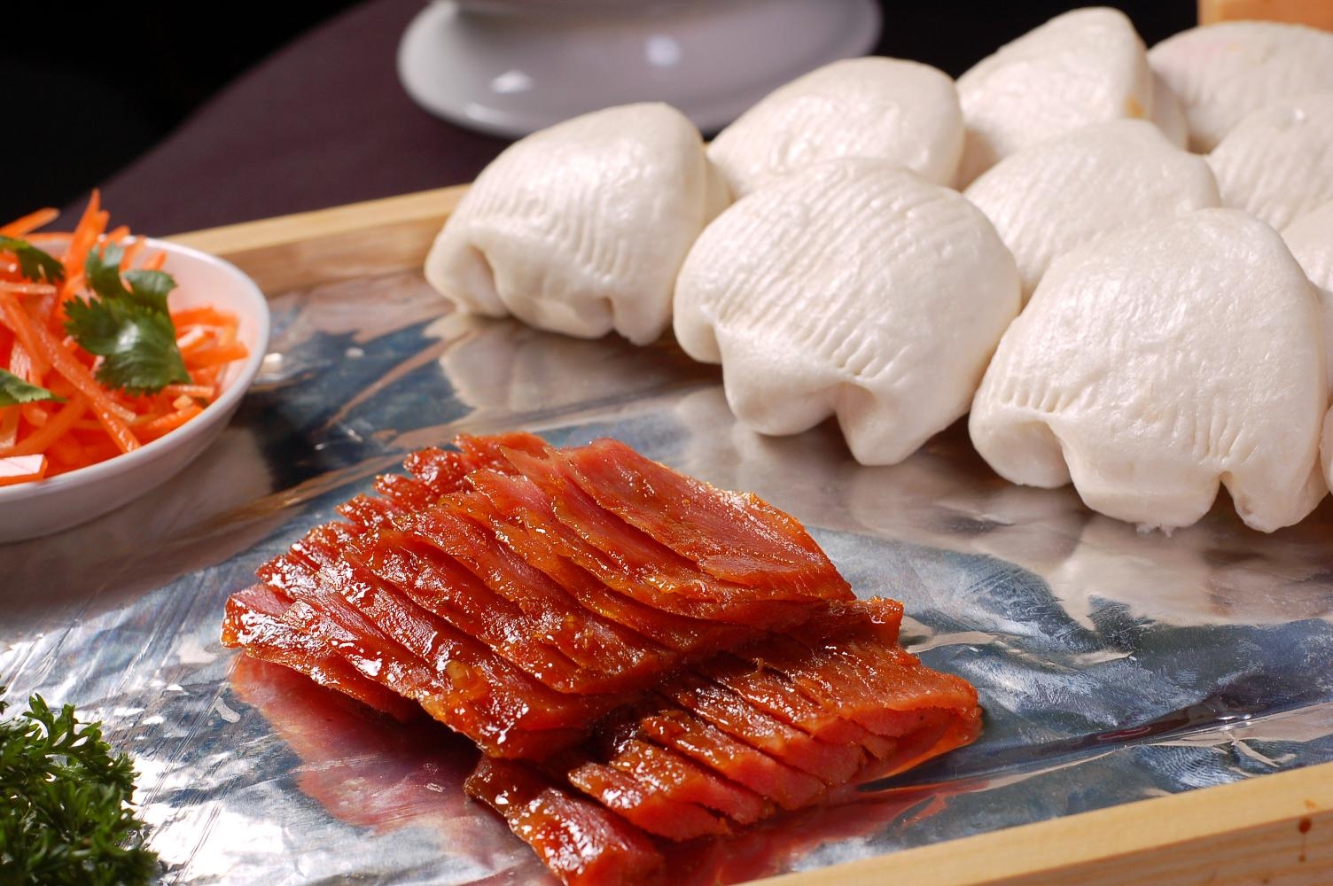 餐饮美食荷叶炭烧肉宣传图片灯箱