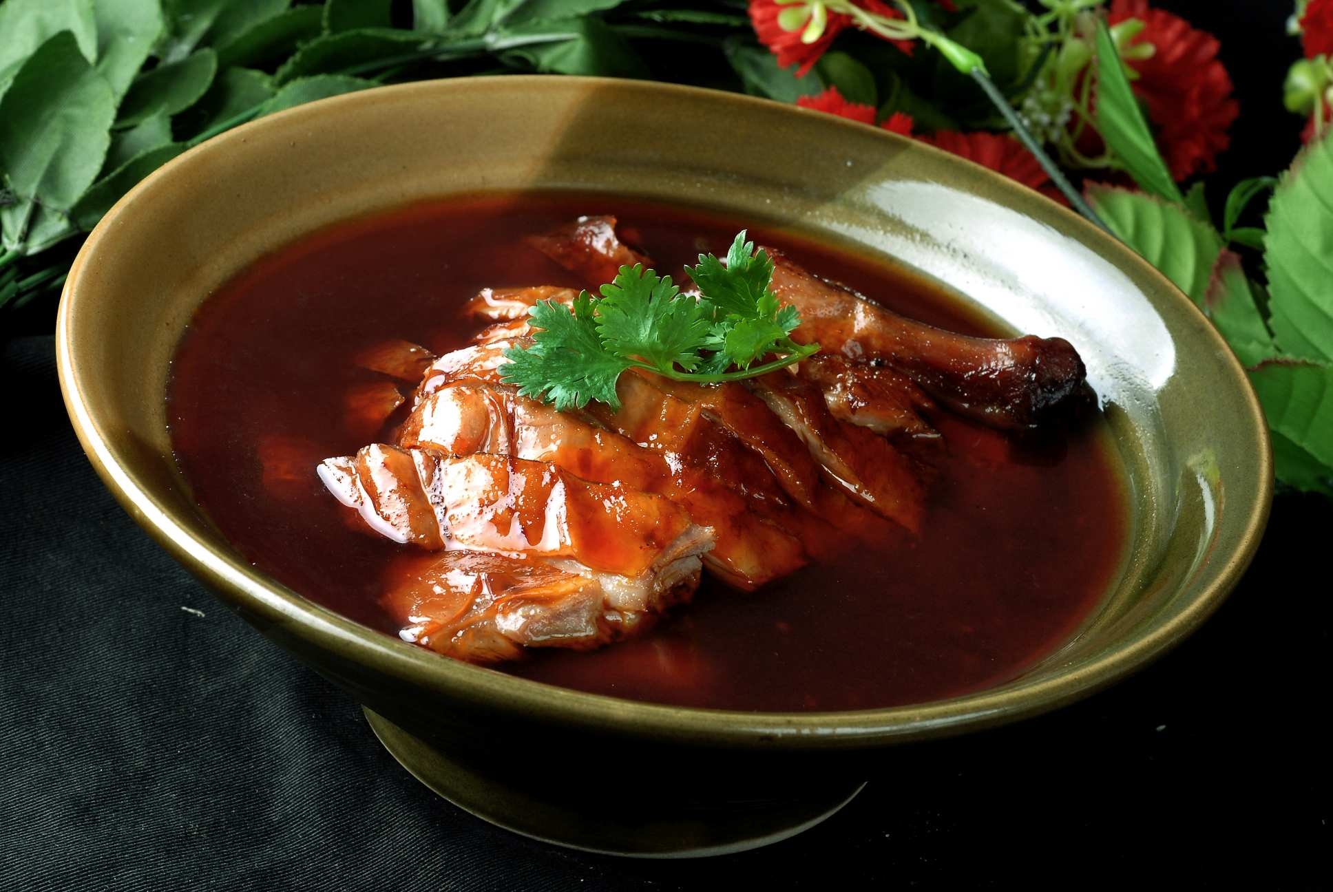 餐饮美食川菜冒鑫光烤鸭高清图片