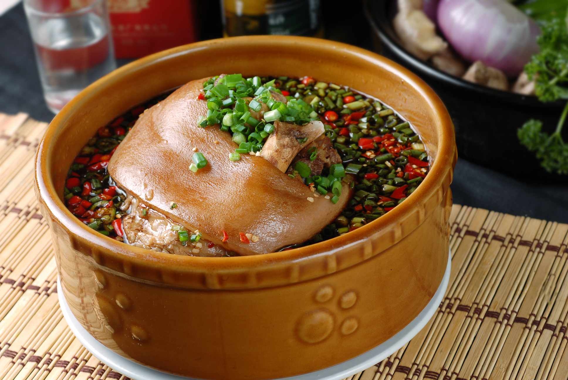 餐饮美食古驿香肘宣传图片灯箱