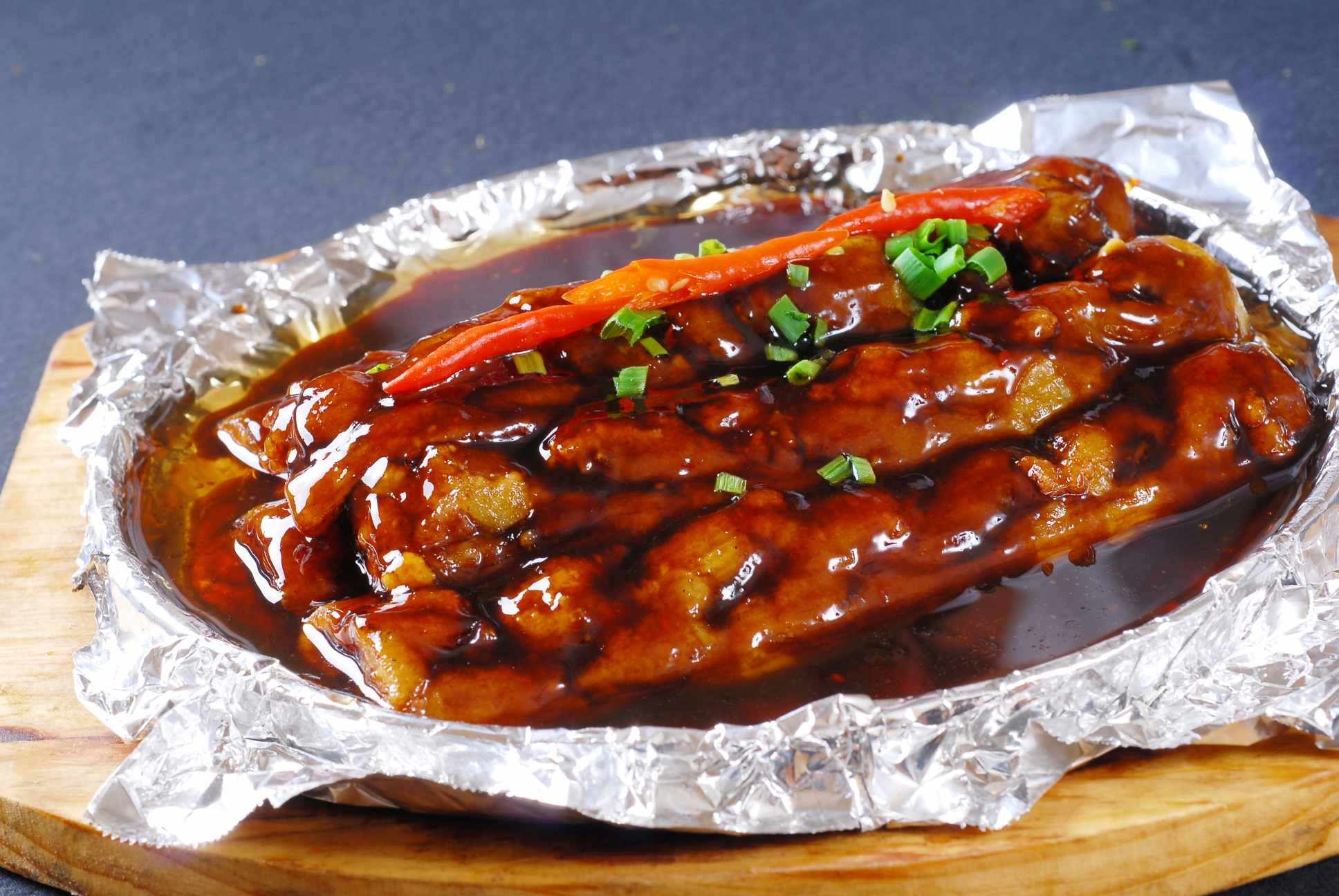 烧汁茄子高清图片