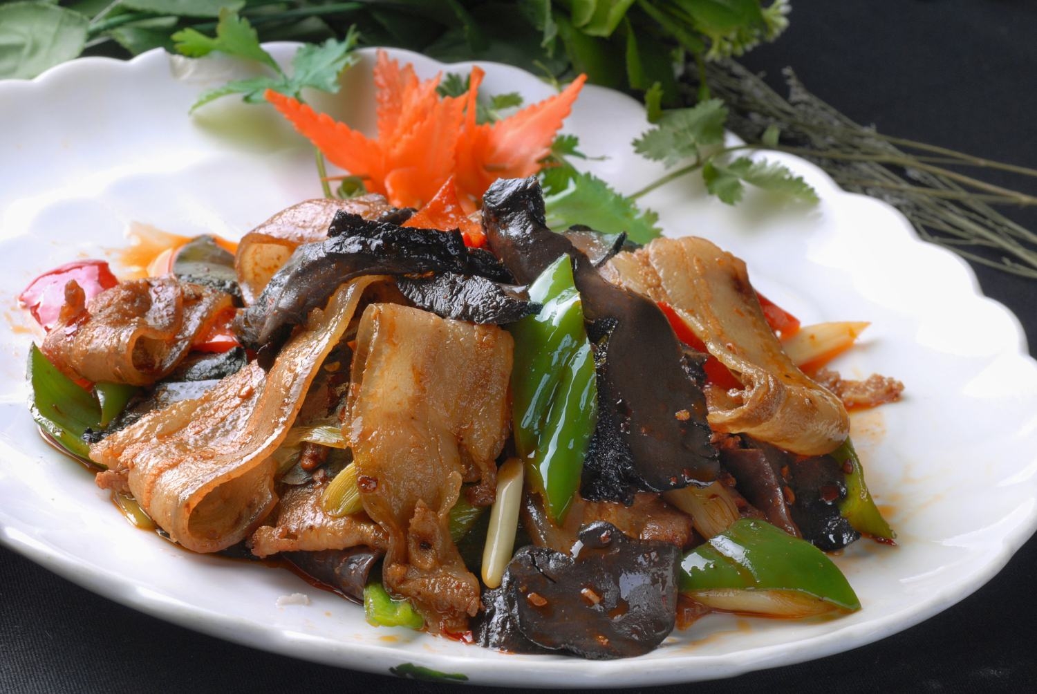 餐饮美食川菜虎皮回锅高清图片