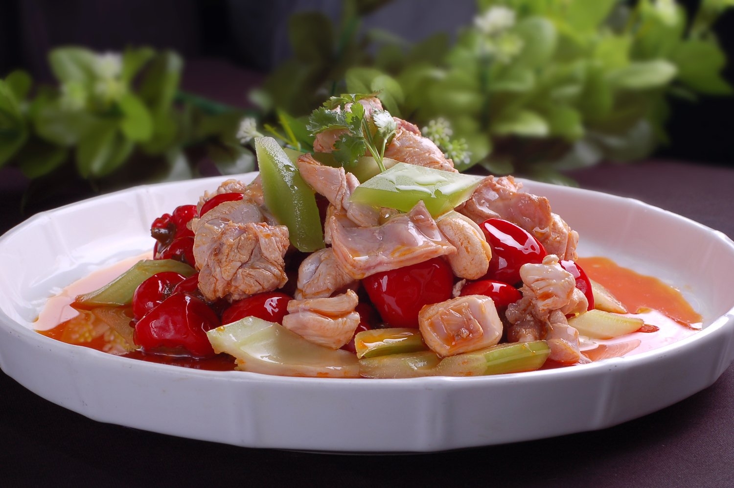 餐饮美食泡椒嫩兔高清图片