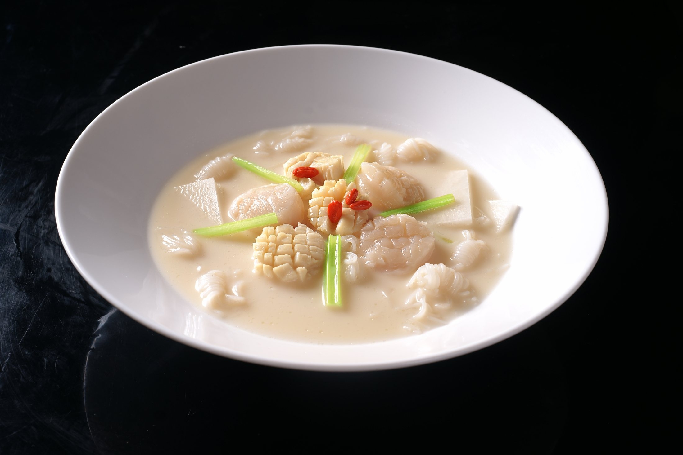 餐饮美食玉液浸大元宝高清图片