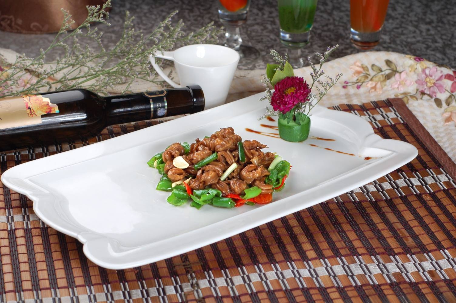 餐饮美食湘菜-香炒鸭舌宣传图片灯箱