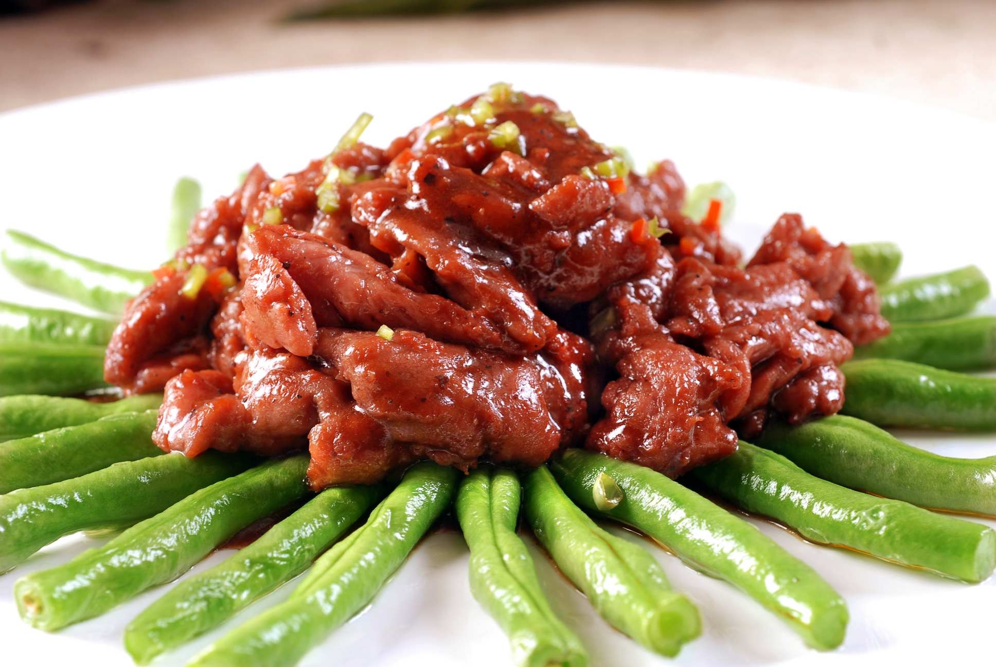 餐饮美食四季豆炒牛柳高清图片