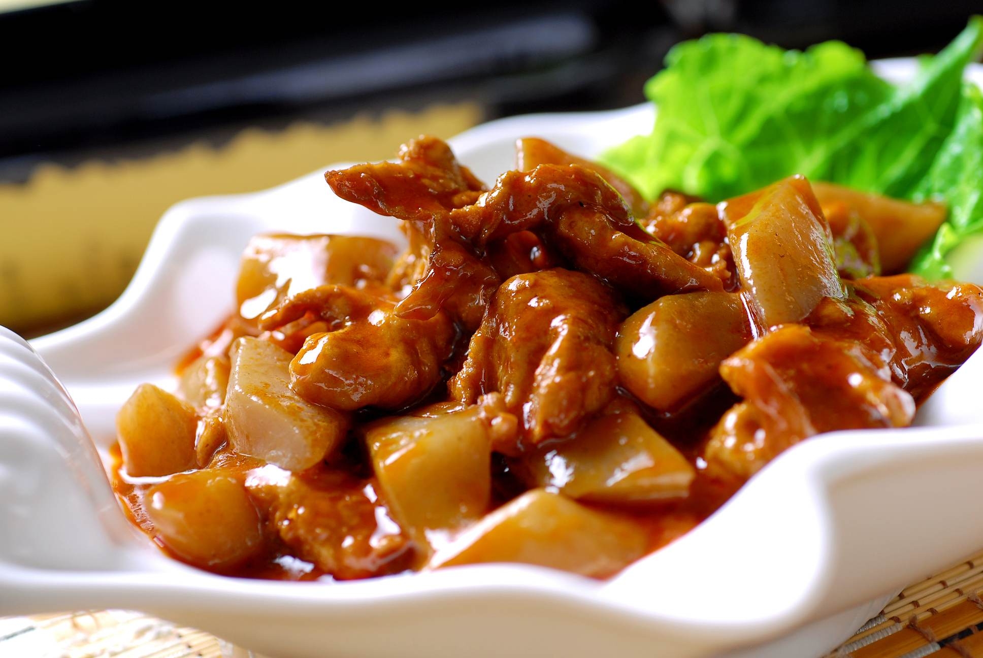 餐饮美食川菜魔芋烧吉块高清图片