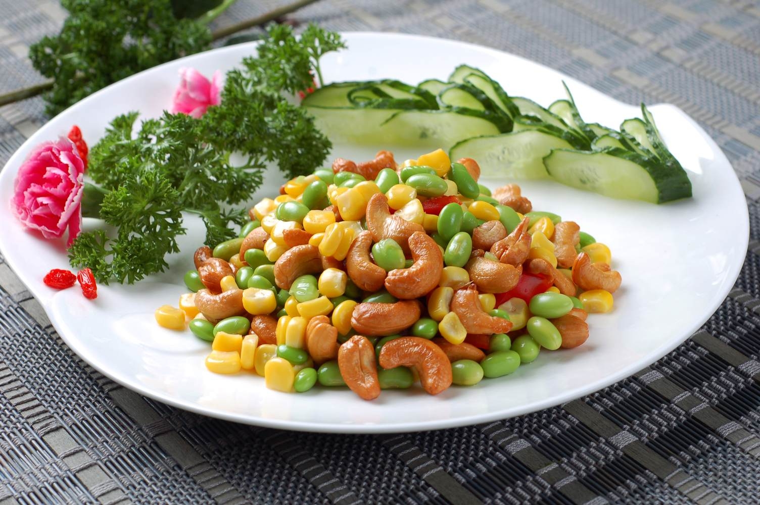 腰果烩双籽高清图片