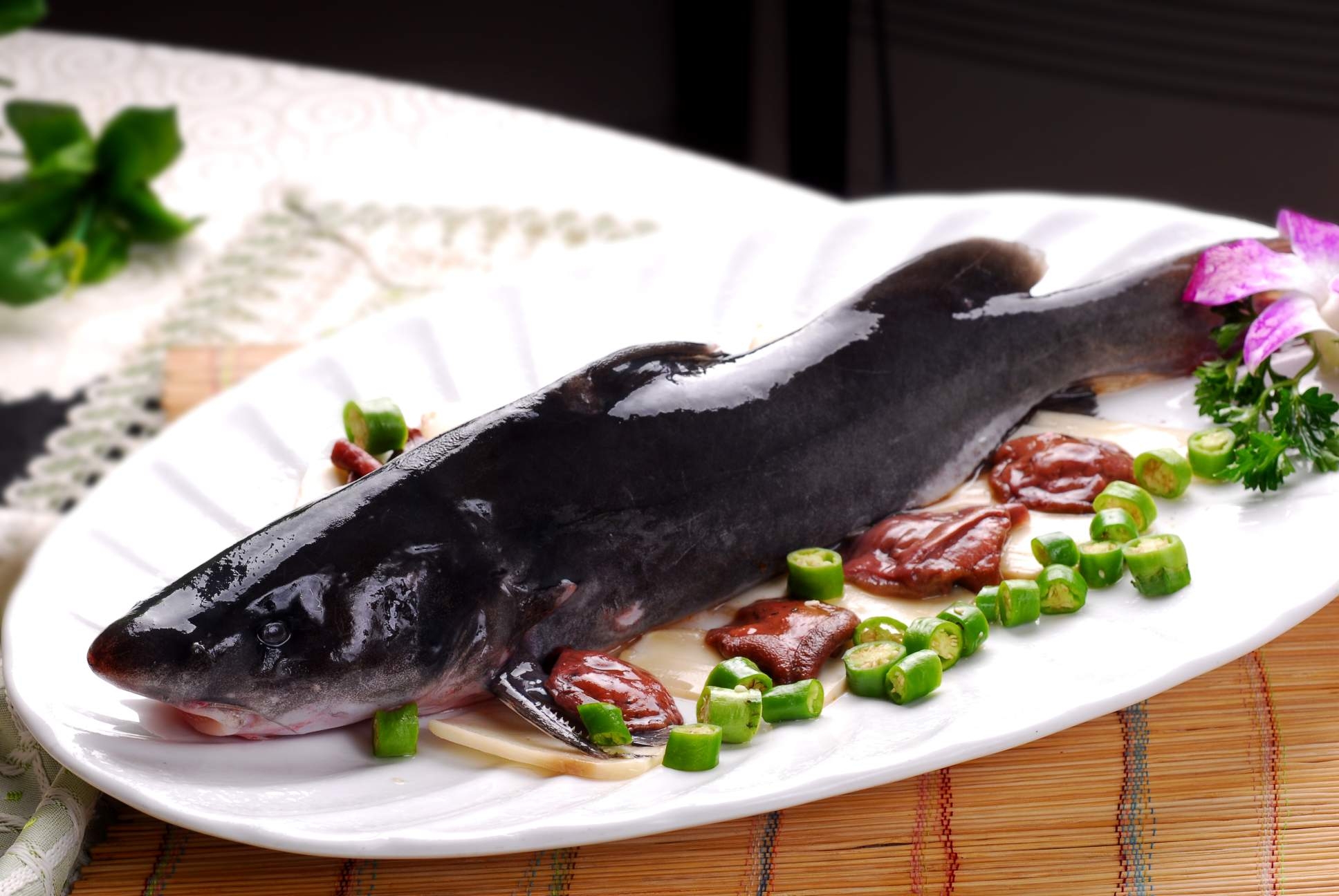 餐饮美食野菌煮江团宣传图片灯箱