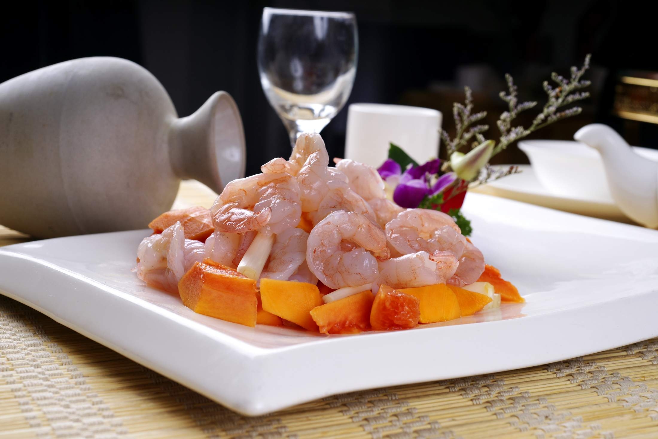 餐饮美食木瓜烩虾仁宣传图片灯箱