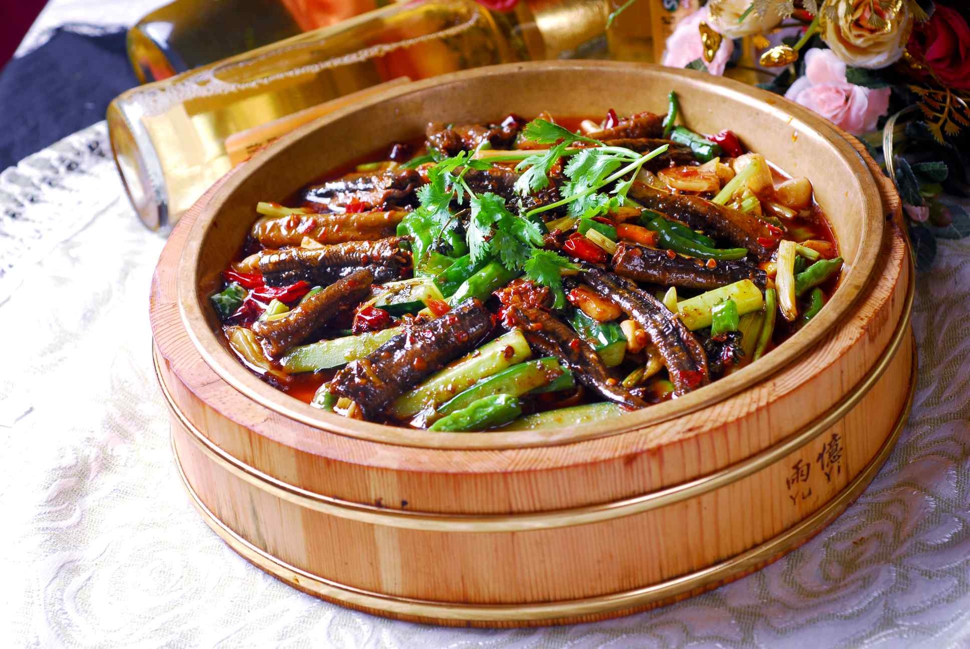 餐饮美食土鳝鱼高清图片