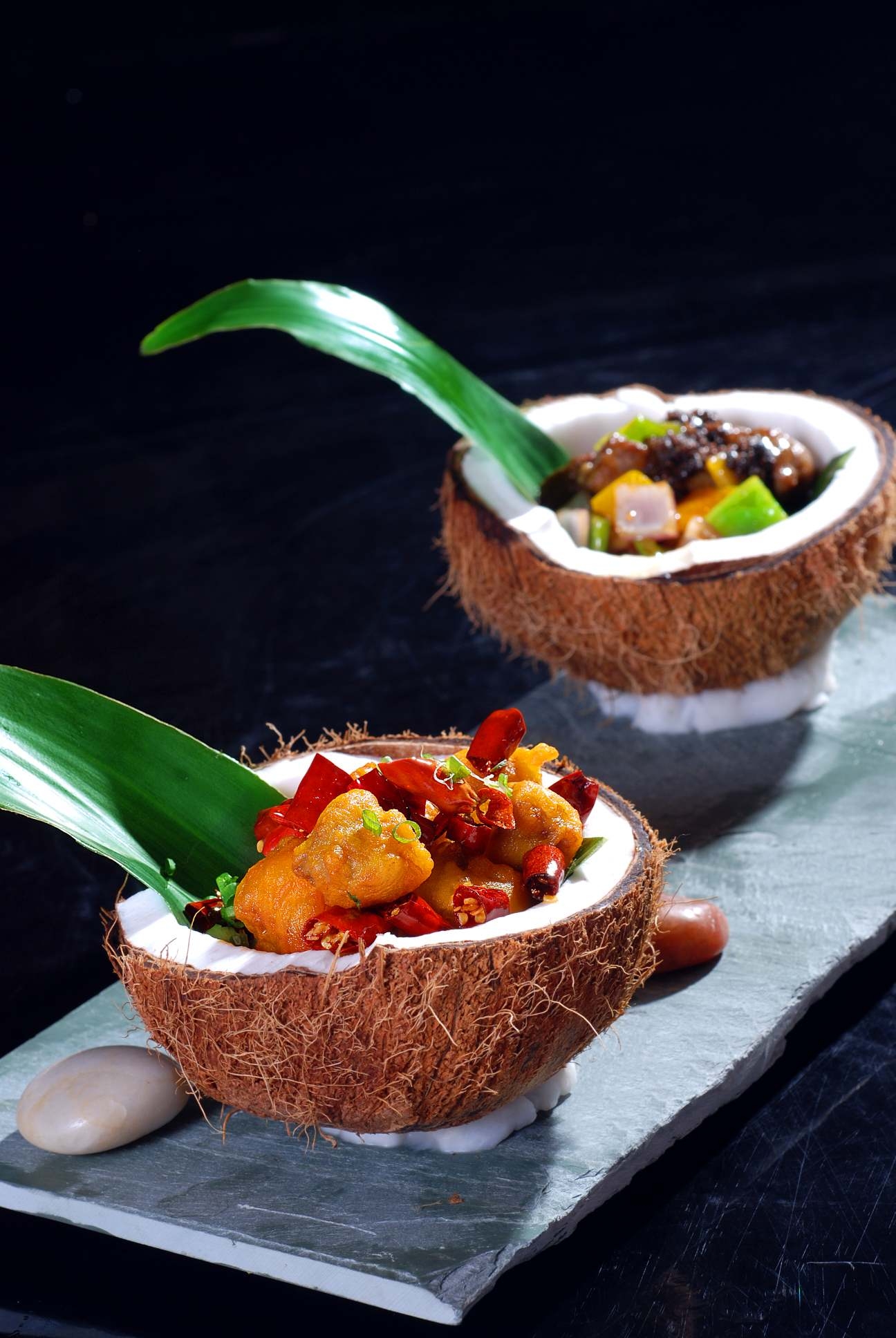 餐饮美食川菜双味雪花牛肉高清图片