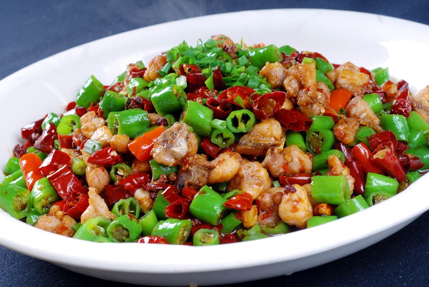 餐饮美食川菜青椒兔高清图片