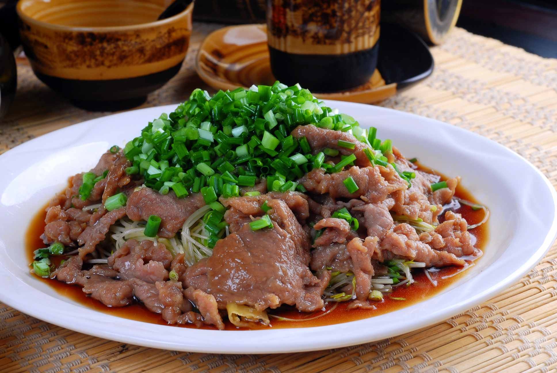 餐饮美食川菜春色嫩牛柳高清图片