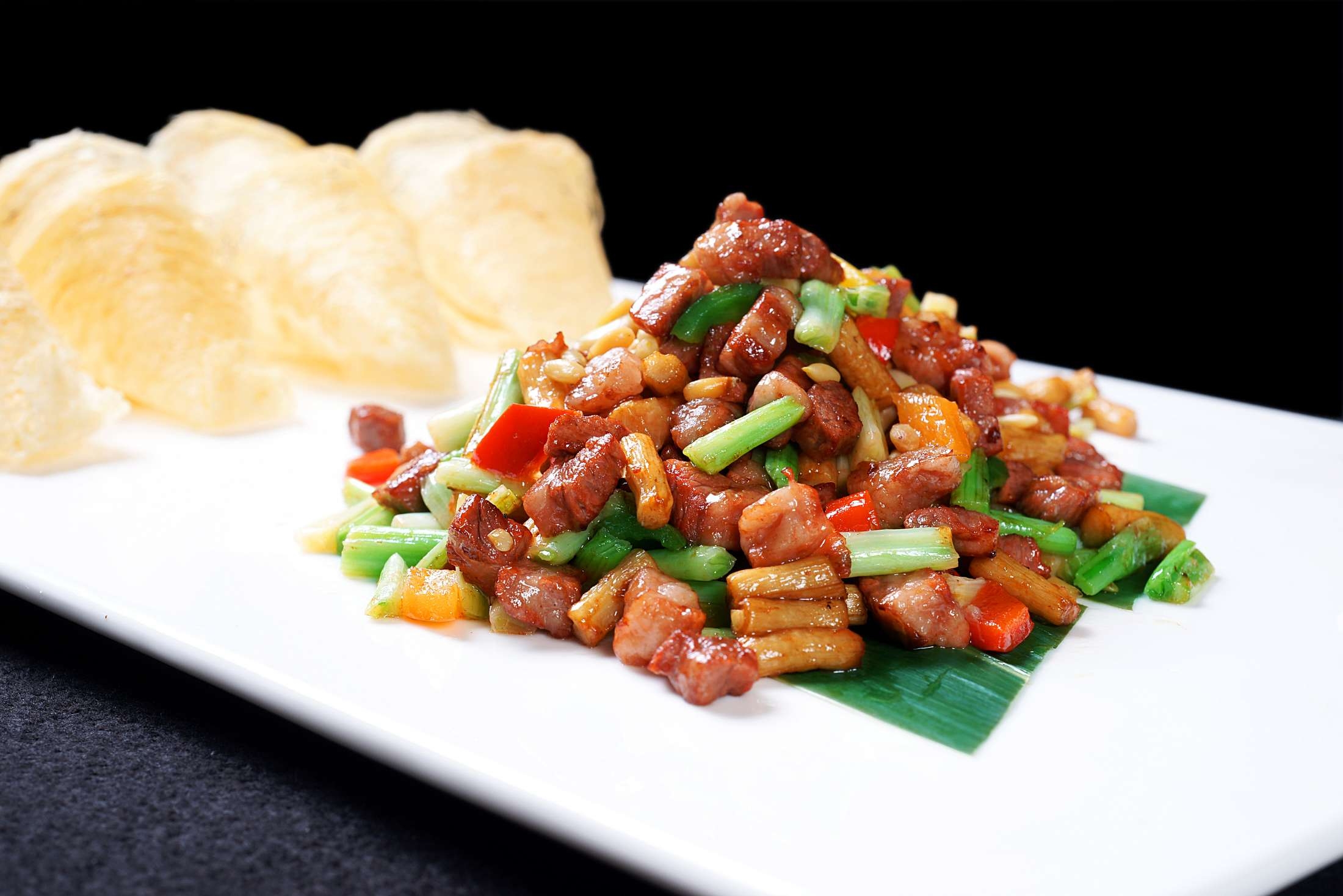 餐饮美食生炒雪花牛肉高清图片