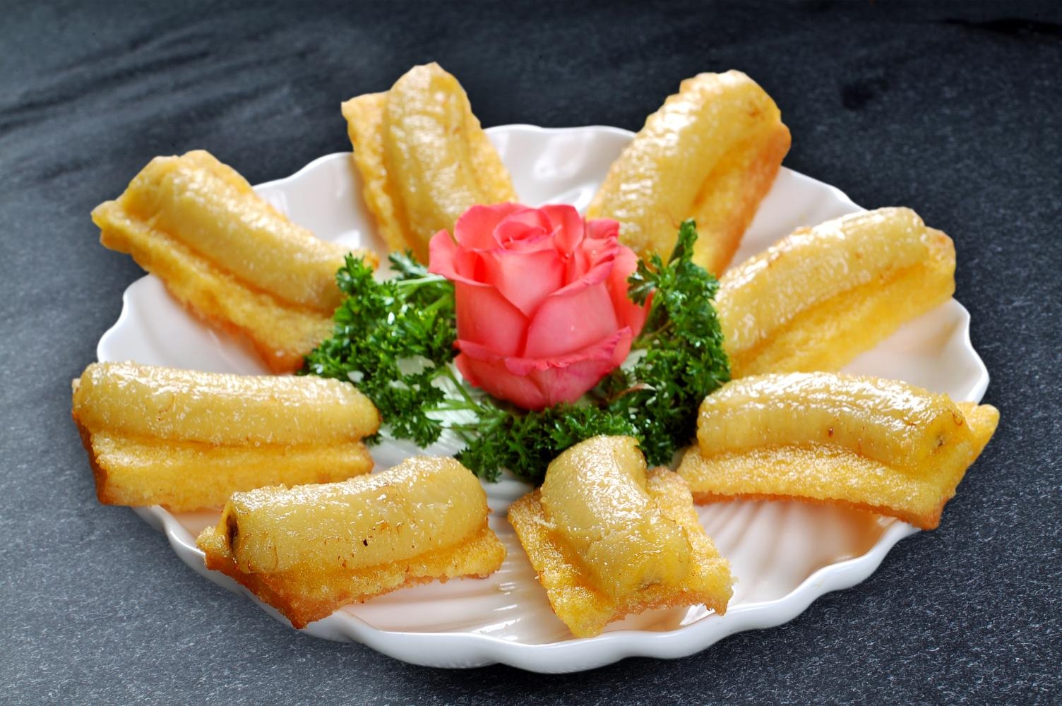 锅贴香蕉高清图片