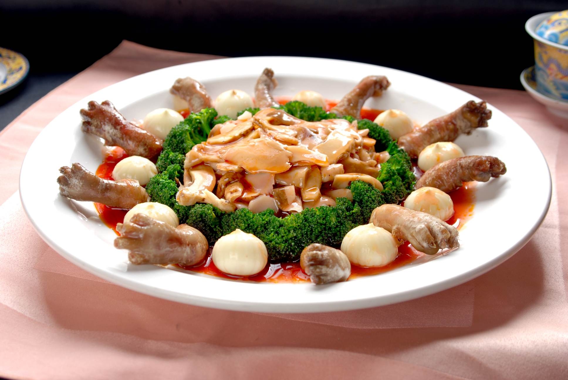 山珍焖雪蹄高清图片