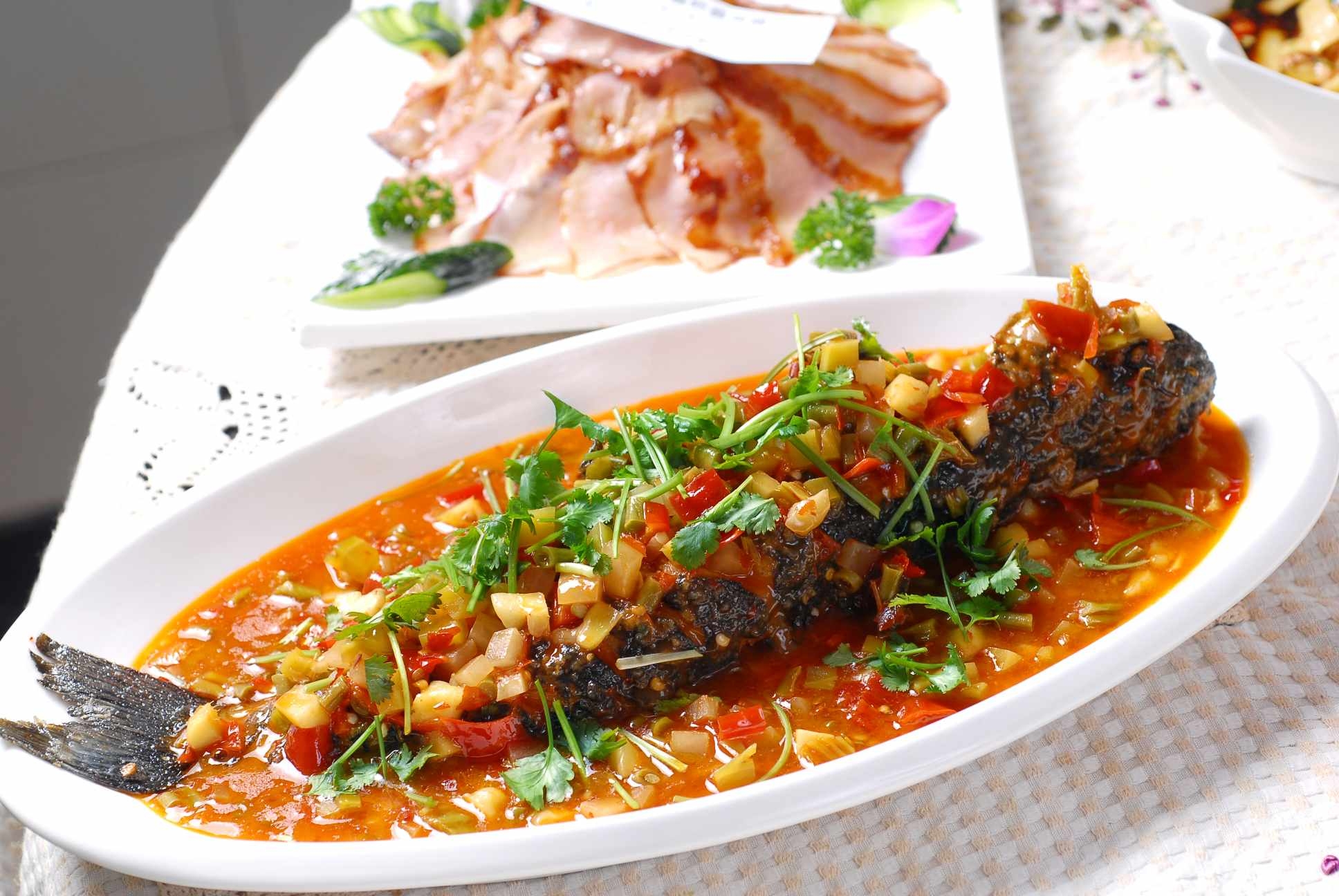 乡巴佬钳鱼高清图片