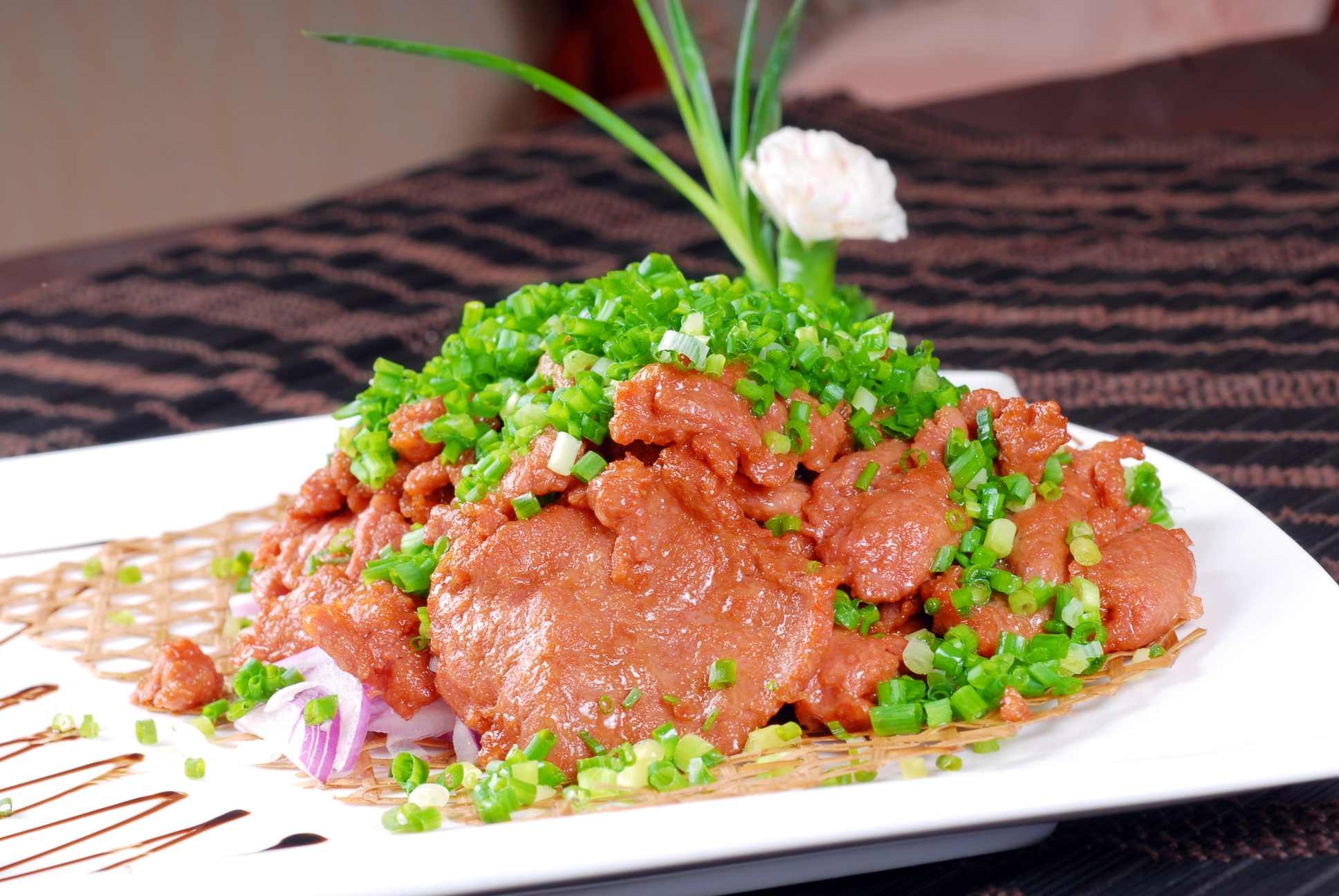 餐饮美食葱香鸵鸟肉高清图片