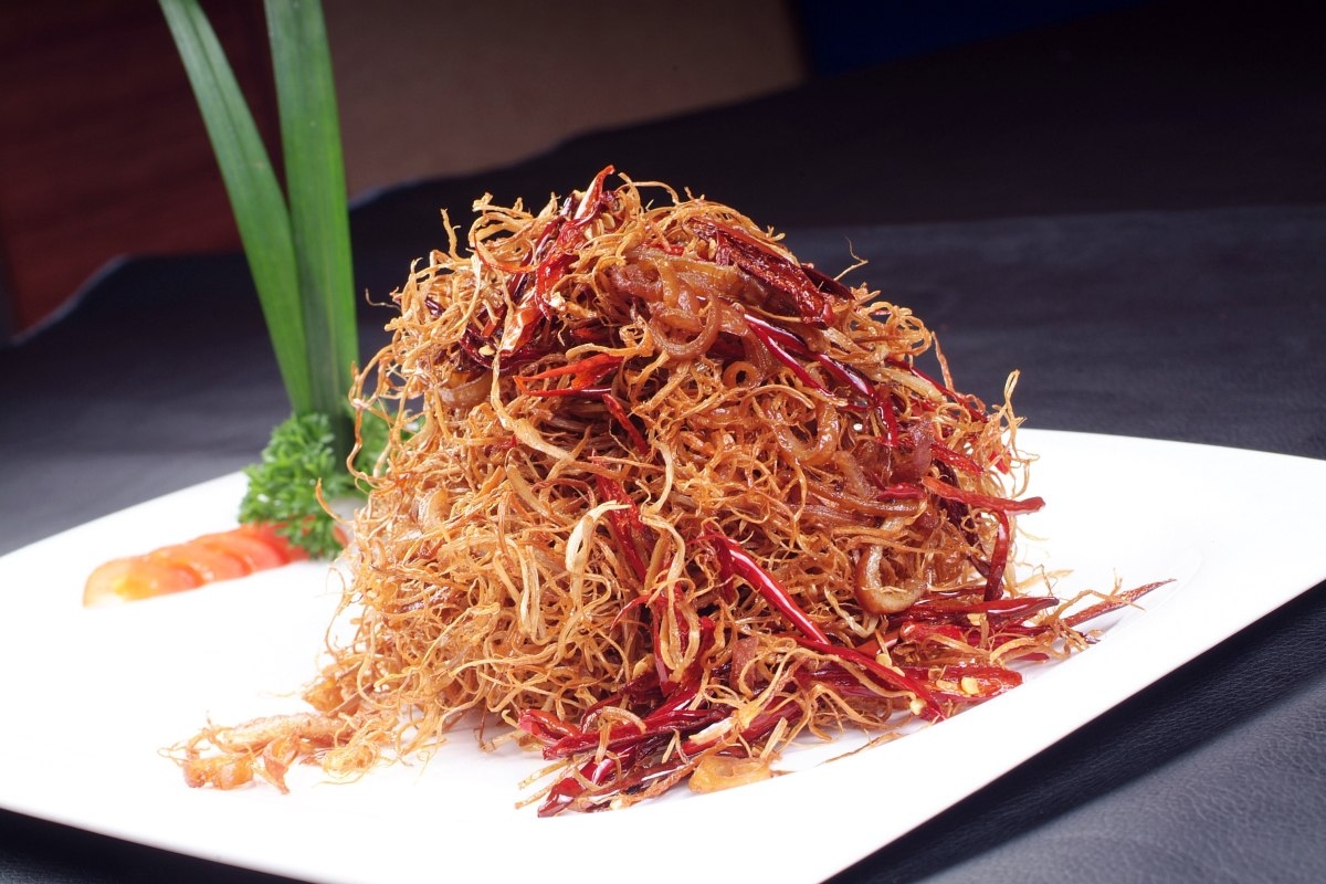 高清图片餐饮美食川菜茶树菇爆肥肠高清图片