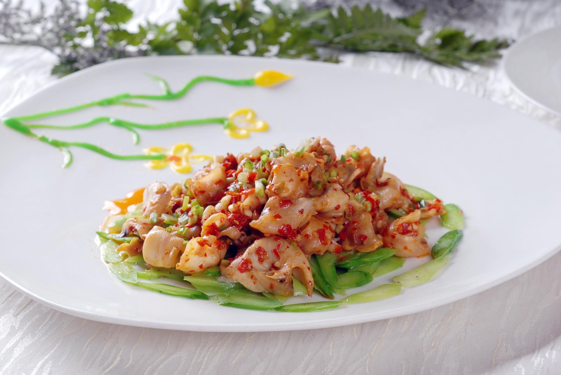 湘菜巧炒海螺片高清图片