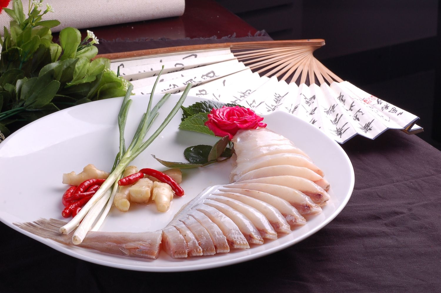 餐饮美食川菜江湖耗儿鱼高清图片