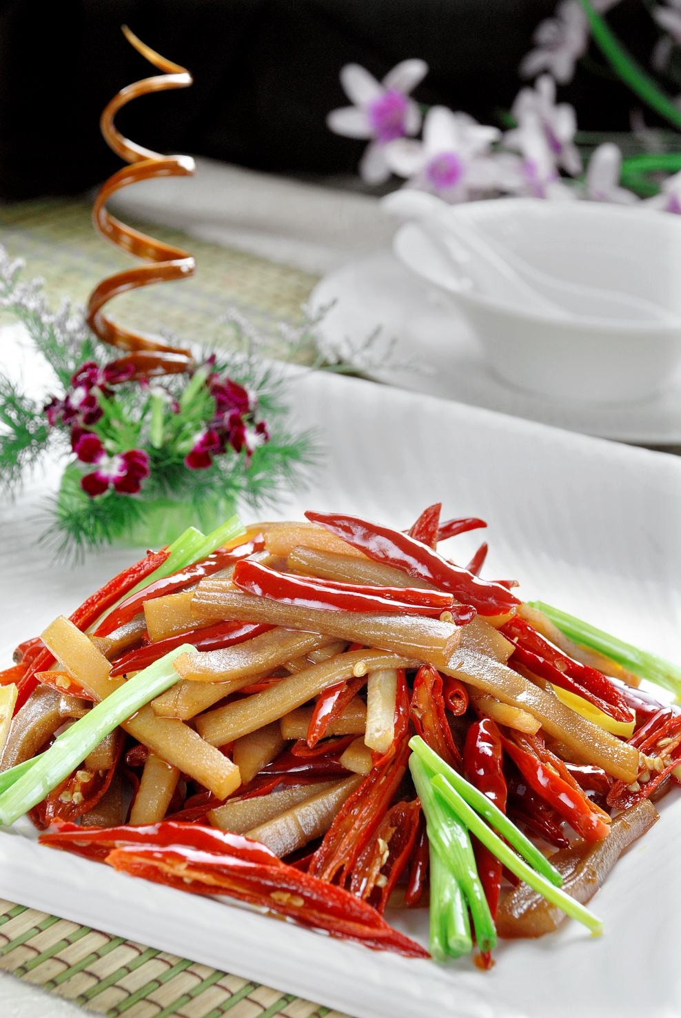 高清图片餐饮美食川菜辣子鱿鱼丝高清图片