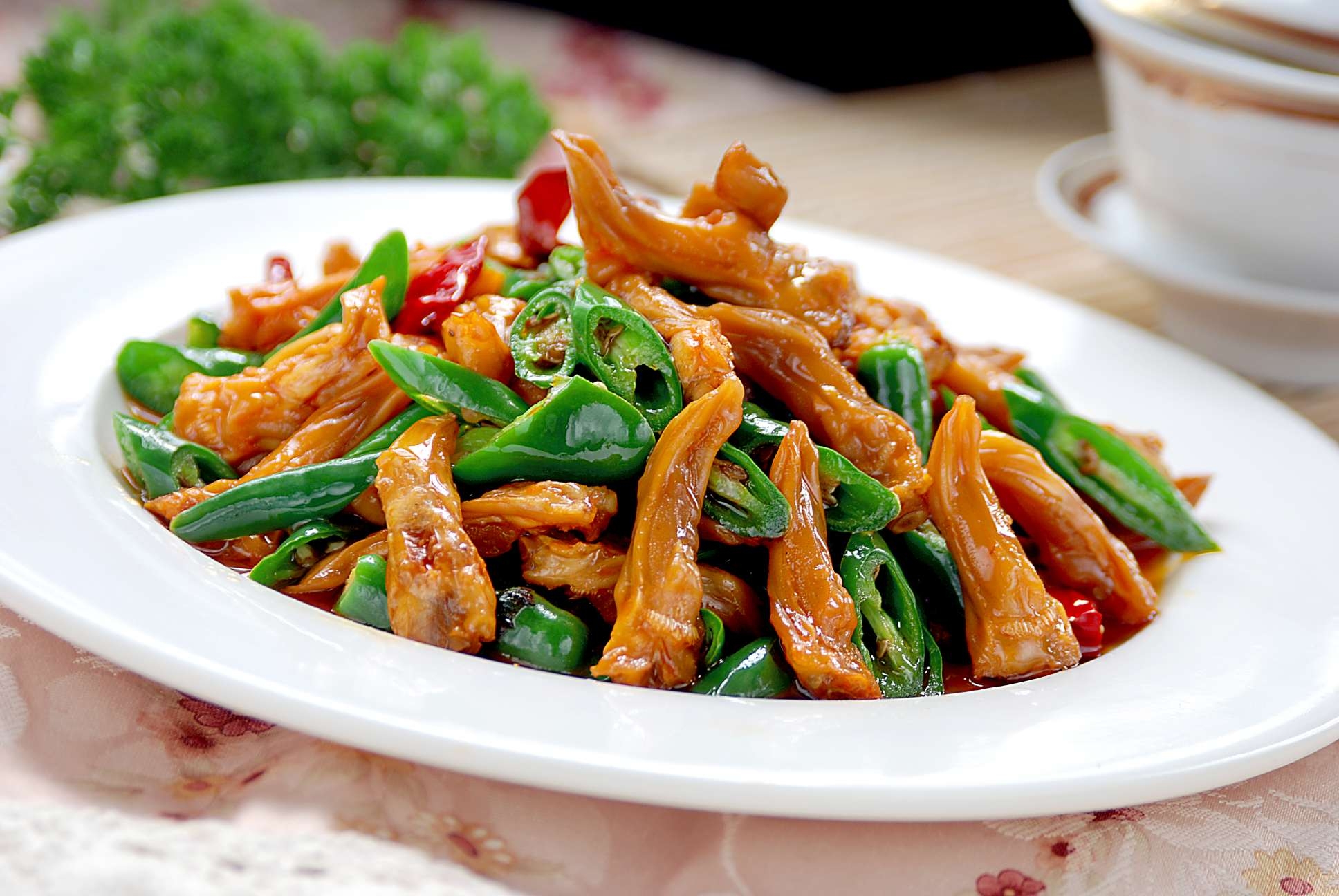 餐饮美食玲珑巧舌宣传图片灯箱