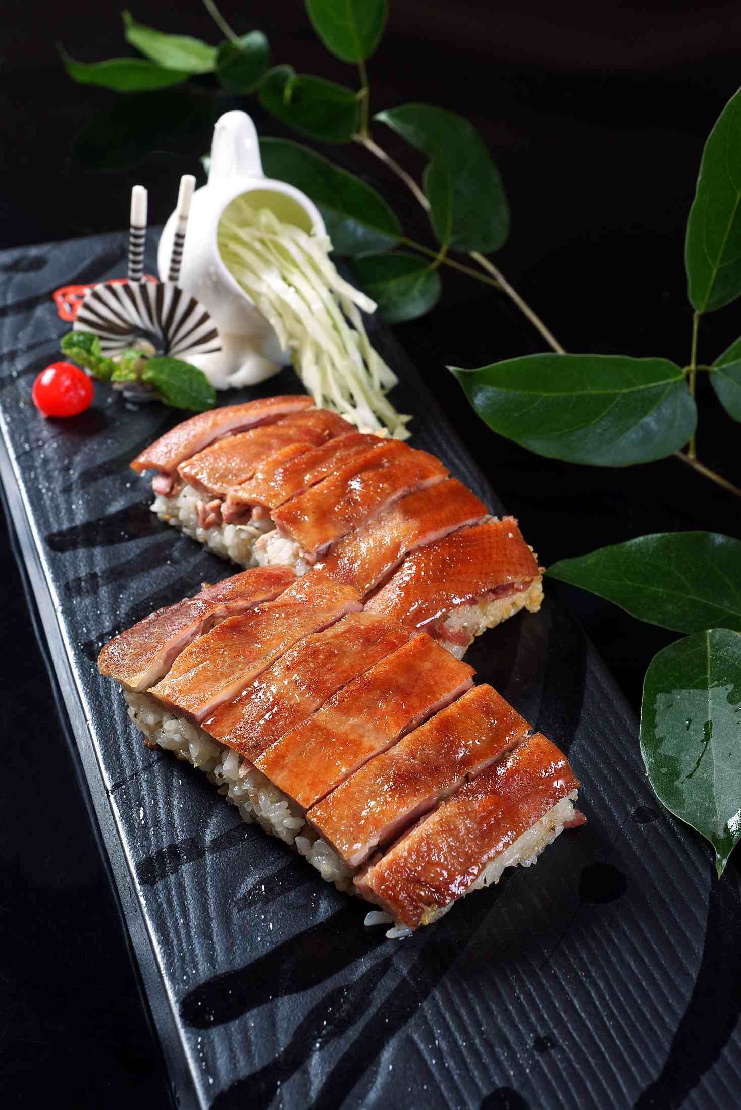 餐饮美食川菜一品糯米鸭高清图片