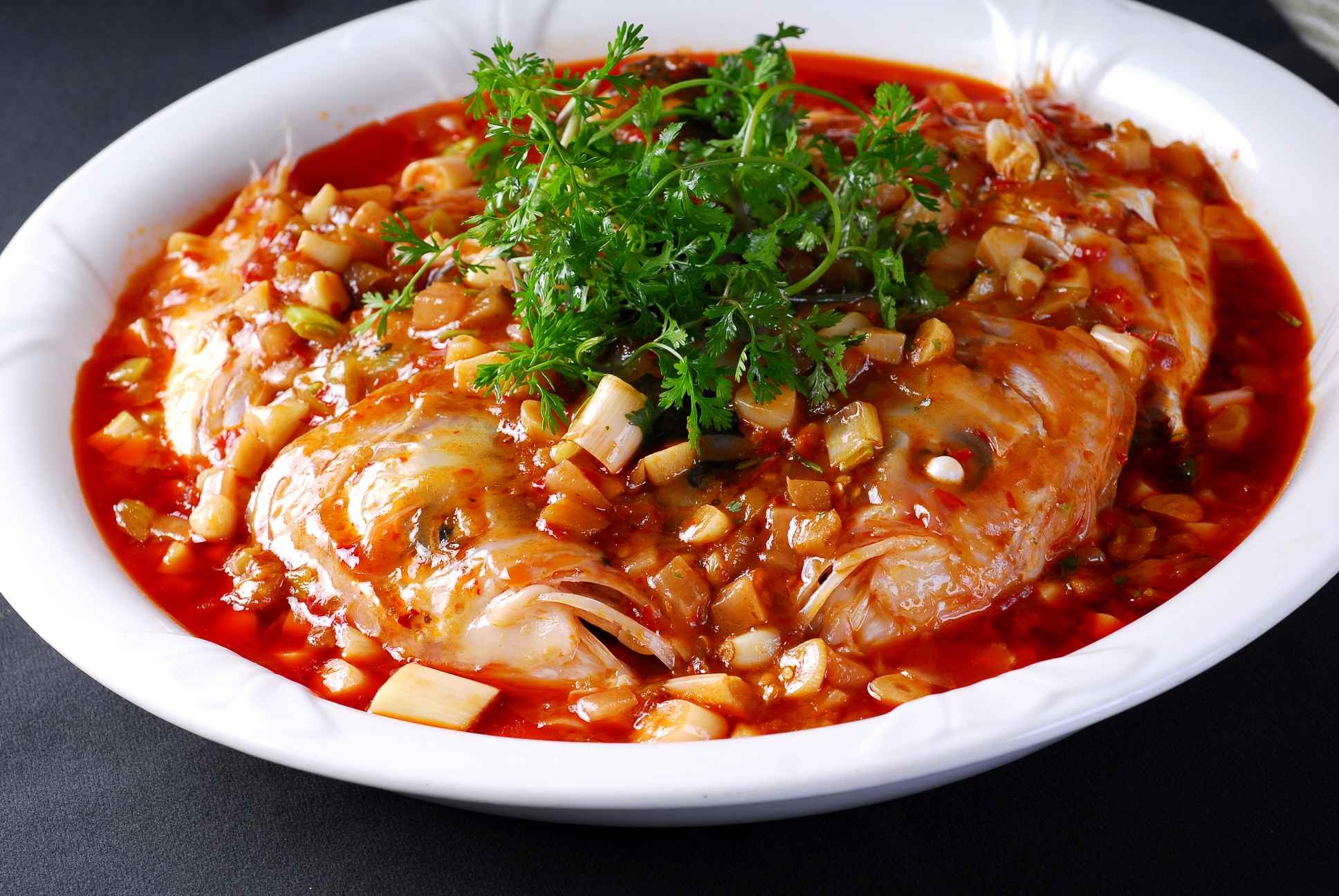 餐饮美食香菜大鱼头宣传图片灯箱