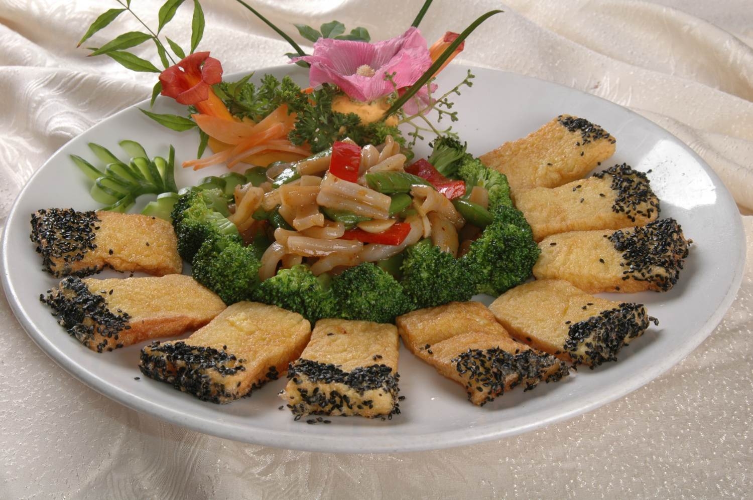 餐饮美食高贵象拔蚌宣传图片灯箱