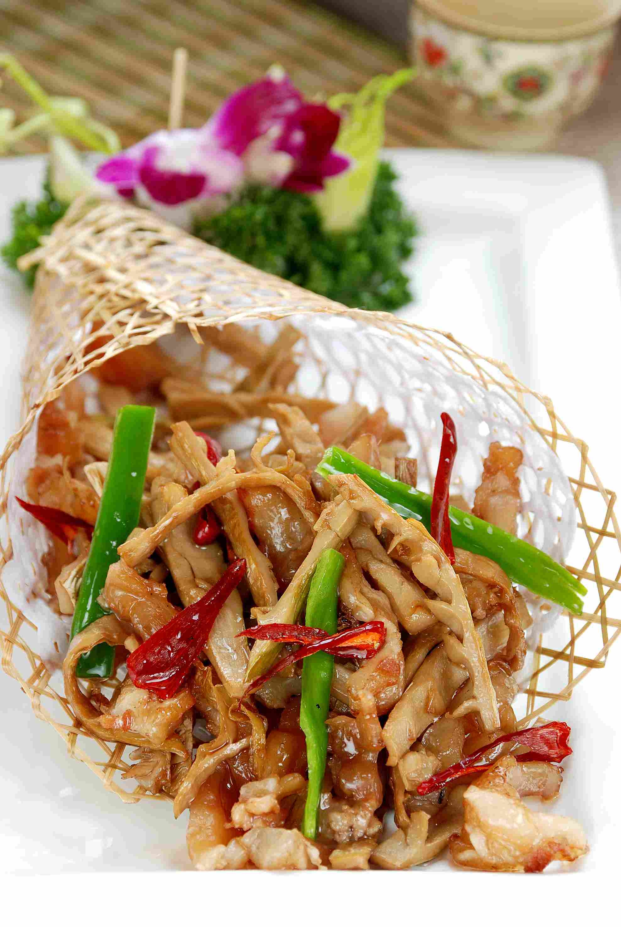 葱烧鸵鸟筋高清图片