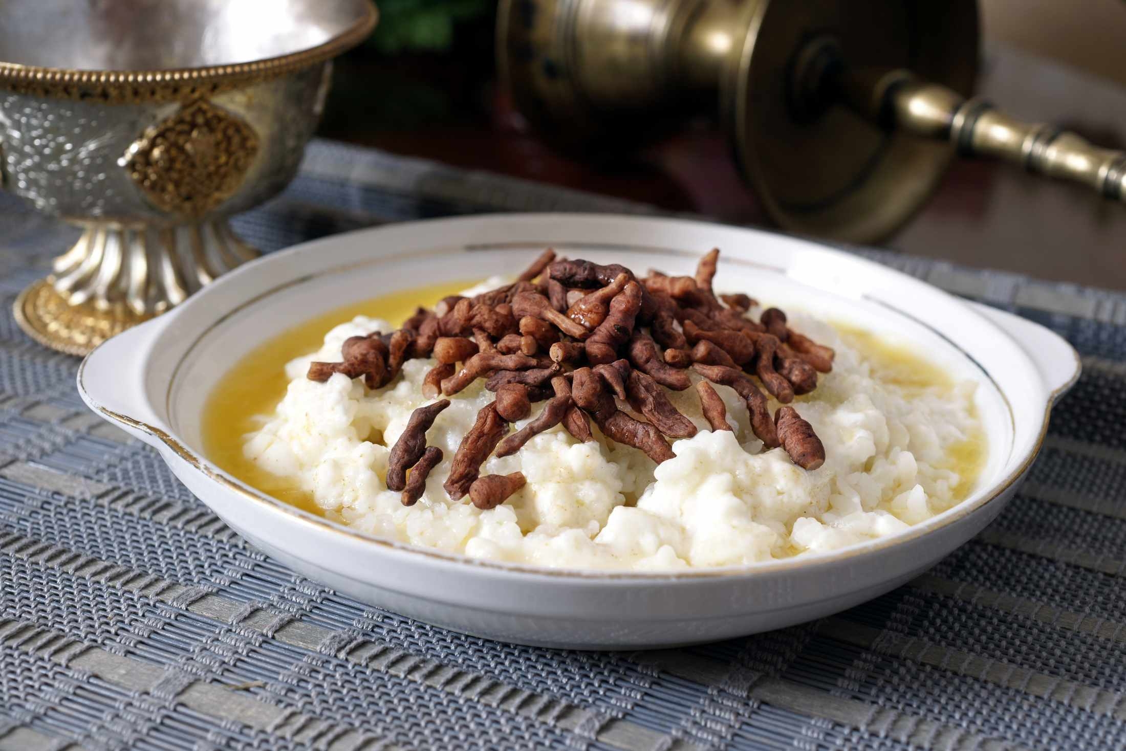 餐饮美食酸奶蜂蜜人参果高清图片