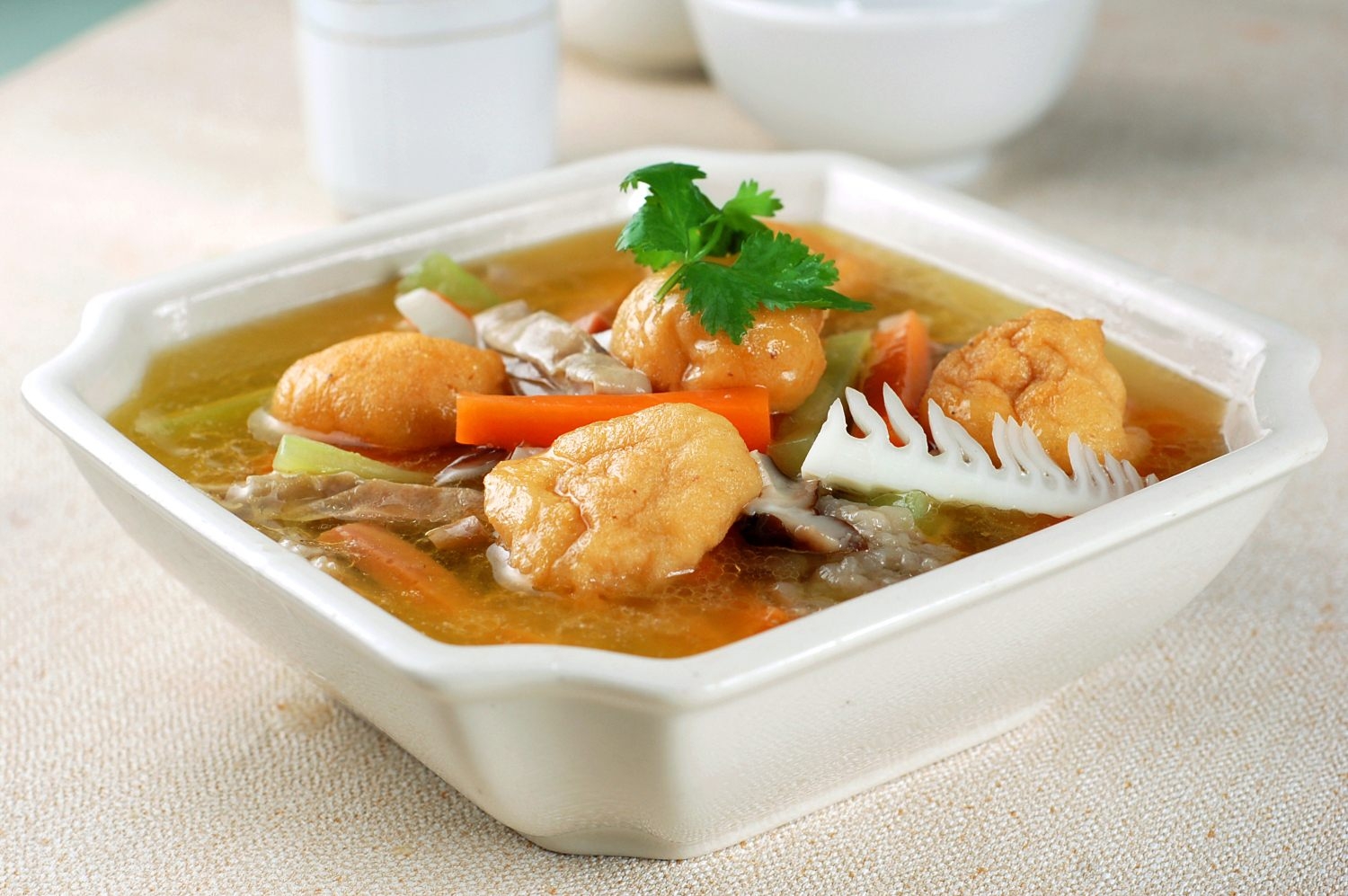 餐饮美食灌汤什锦高清图片