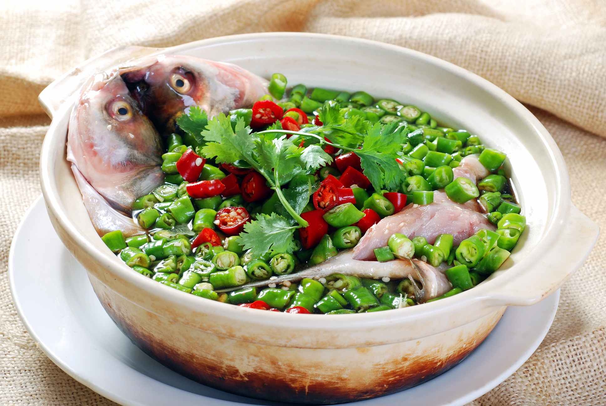 高清图片餐饮美食川菜砂锅焖花鲢高清图片722