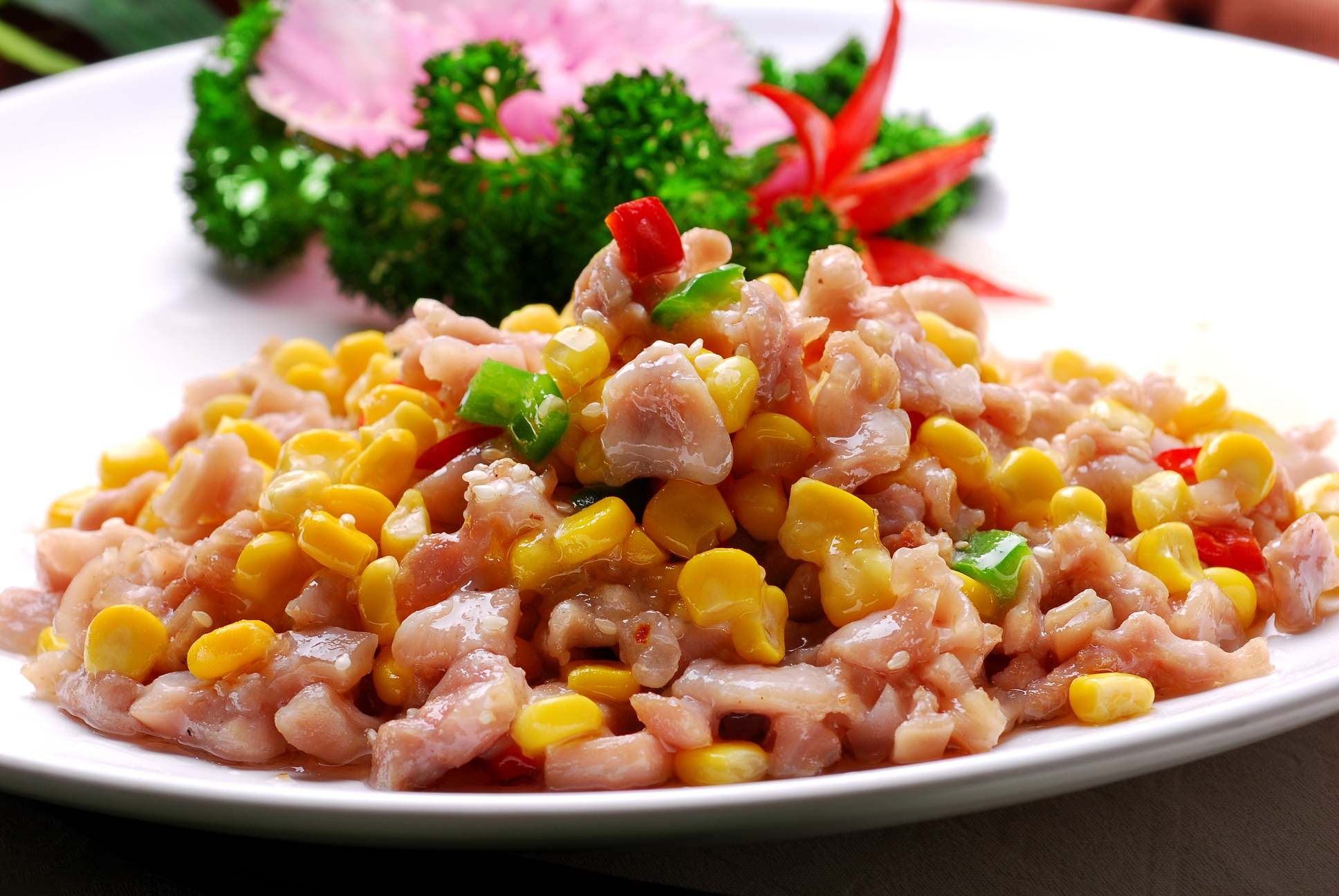 粗粮嫩兔高清图片