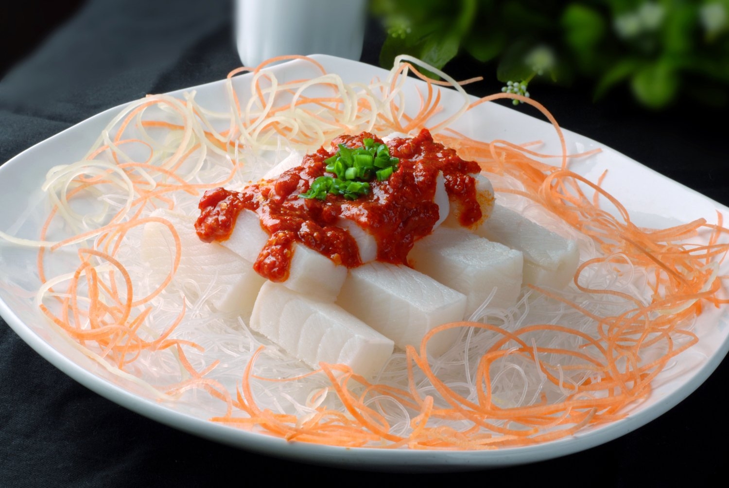 餐饮美食酱椒银雪鱼高清图片