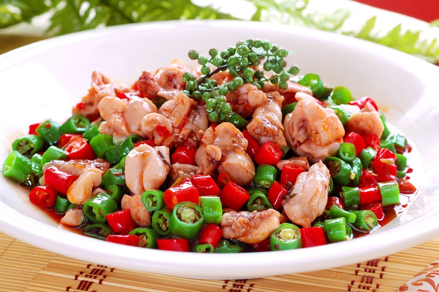 餐饮美食鲜椒美蛙高清图片