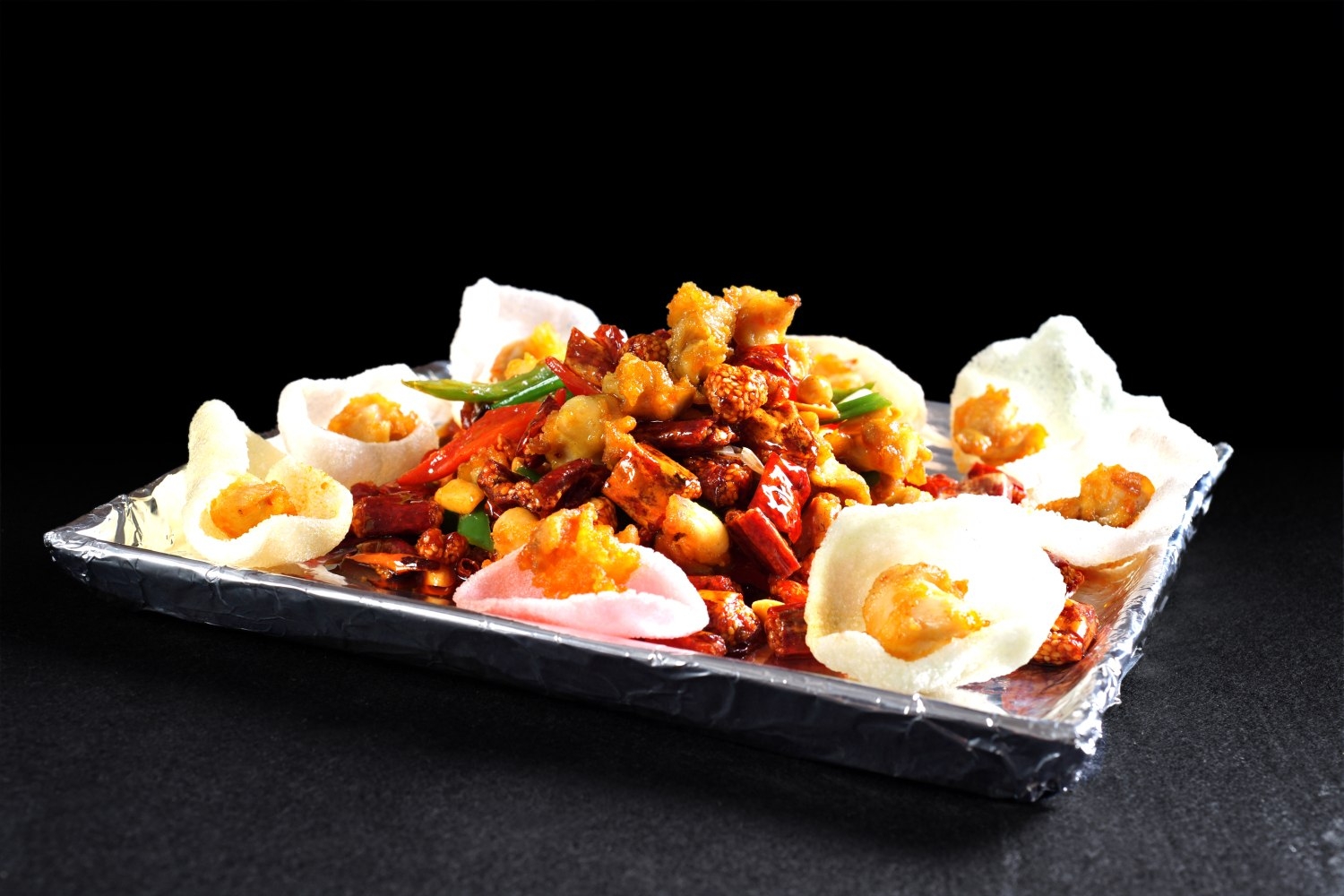 热蒜香脆鸡骨高清图片