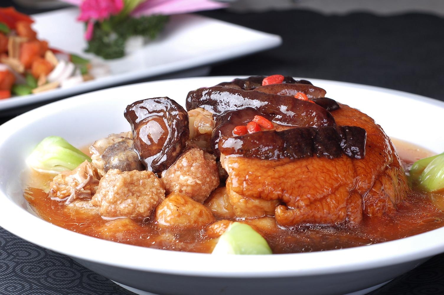 餐饮美食一品全家福宣传图片灯箱