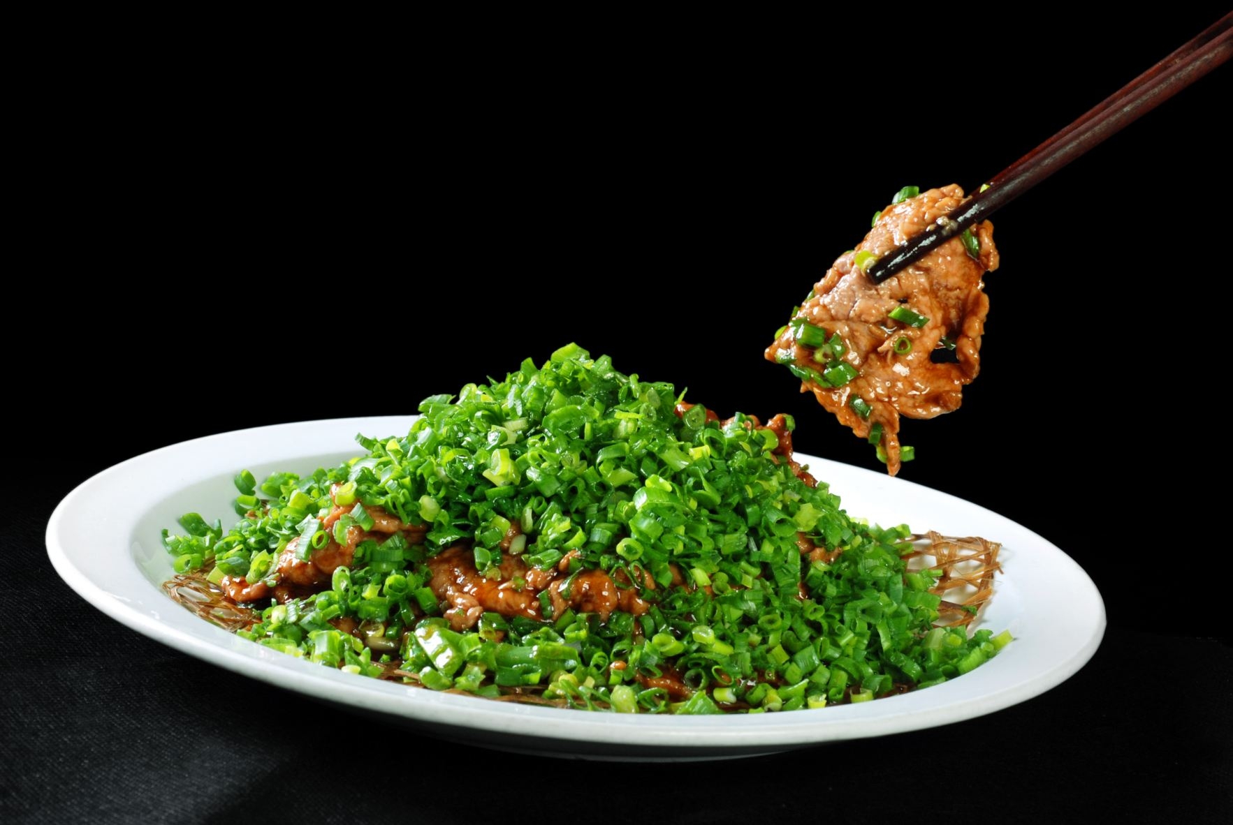 餐饮美食香葱牛柳宣传图片灯箱