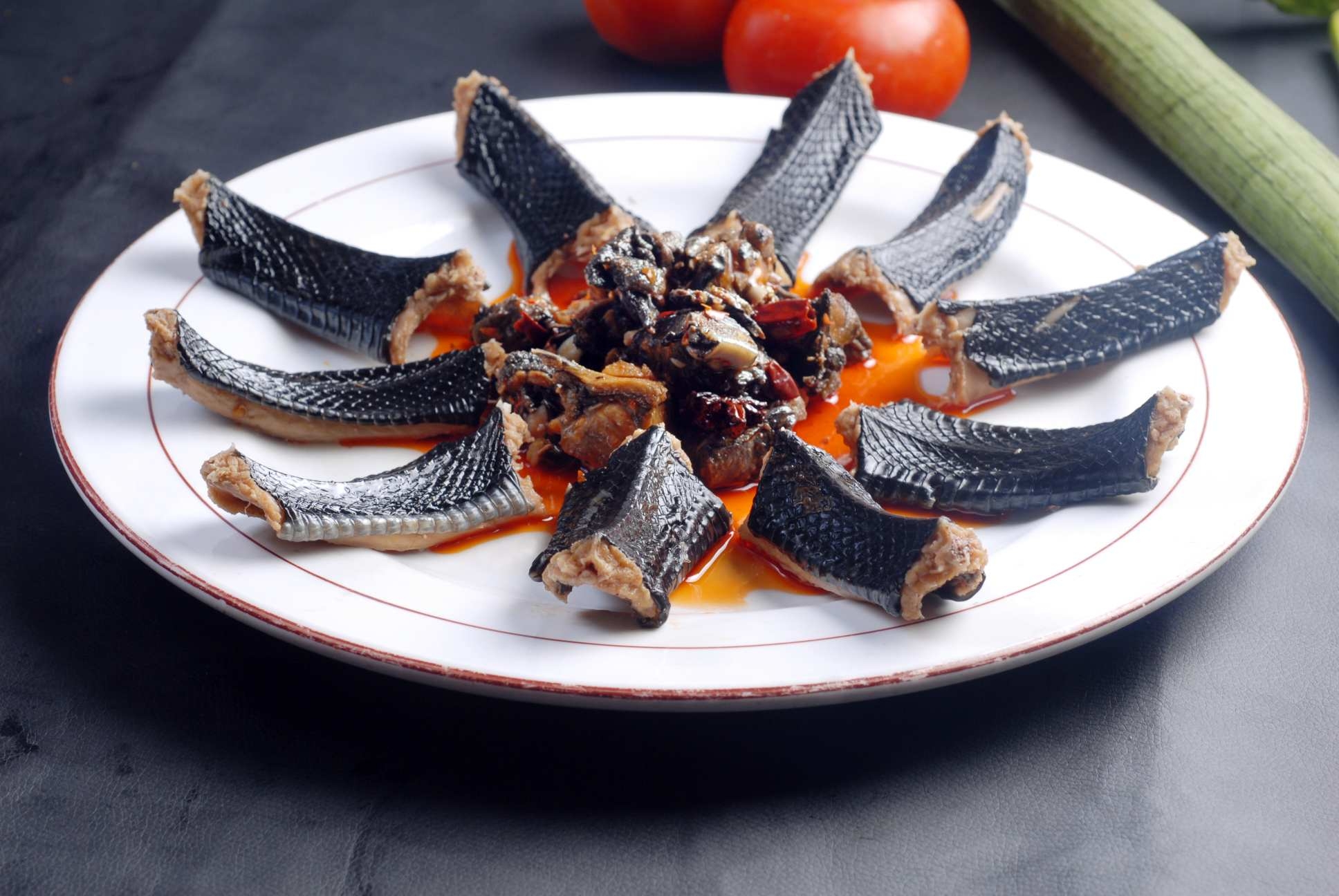 餐饮美食黄焖乌龙乌凤高清图片