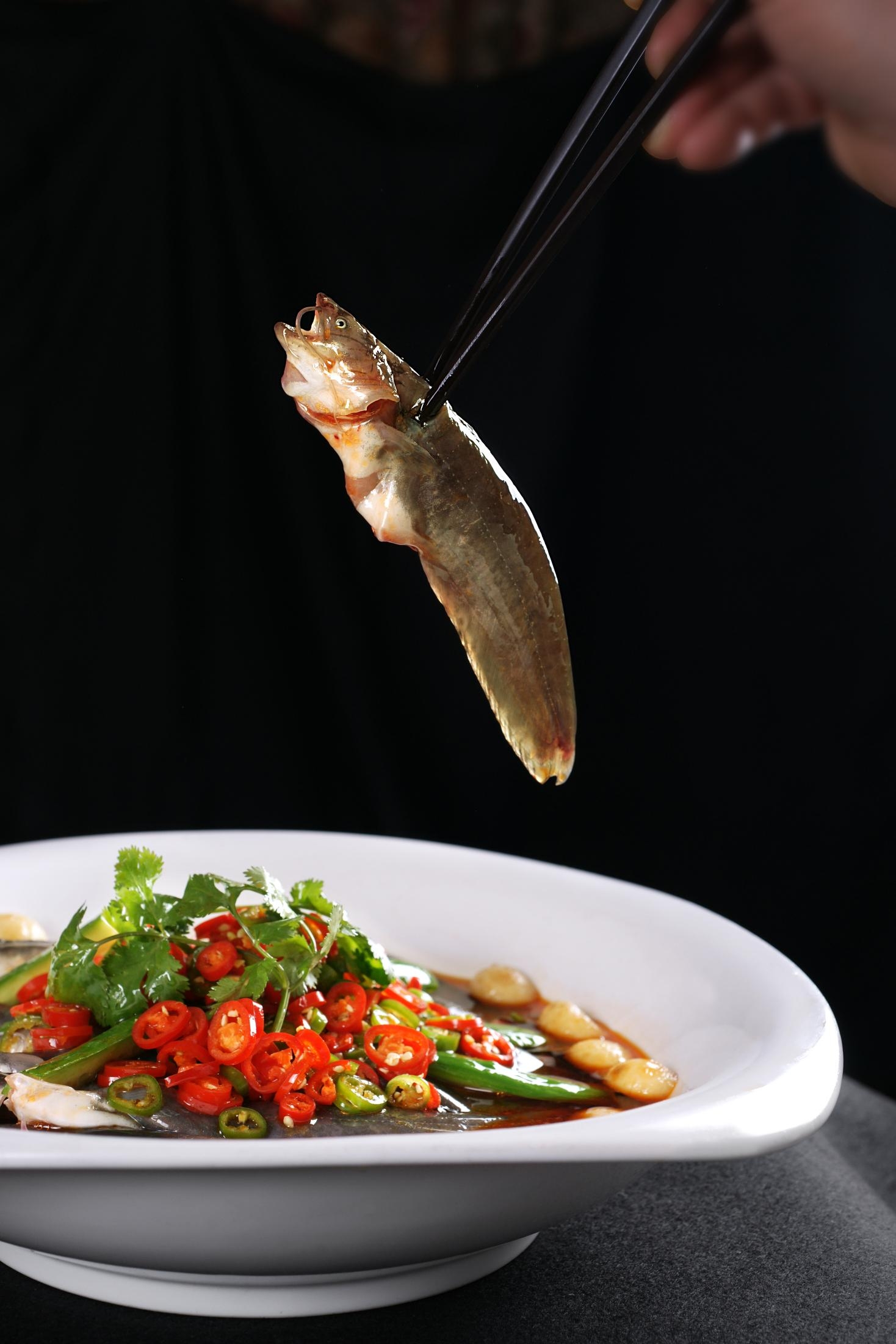 巴蜀秘制河鲢高清图片