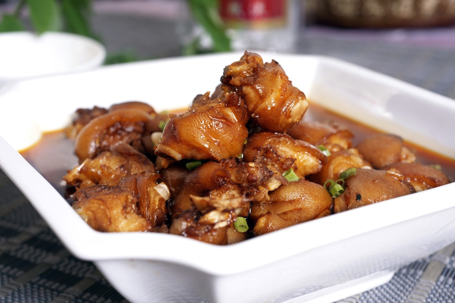 高清图片餐饮美食川菜黄豆焖猪手高清图片