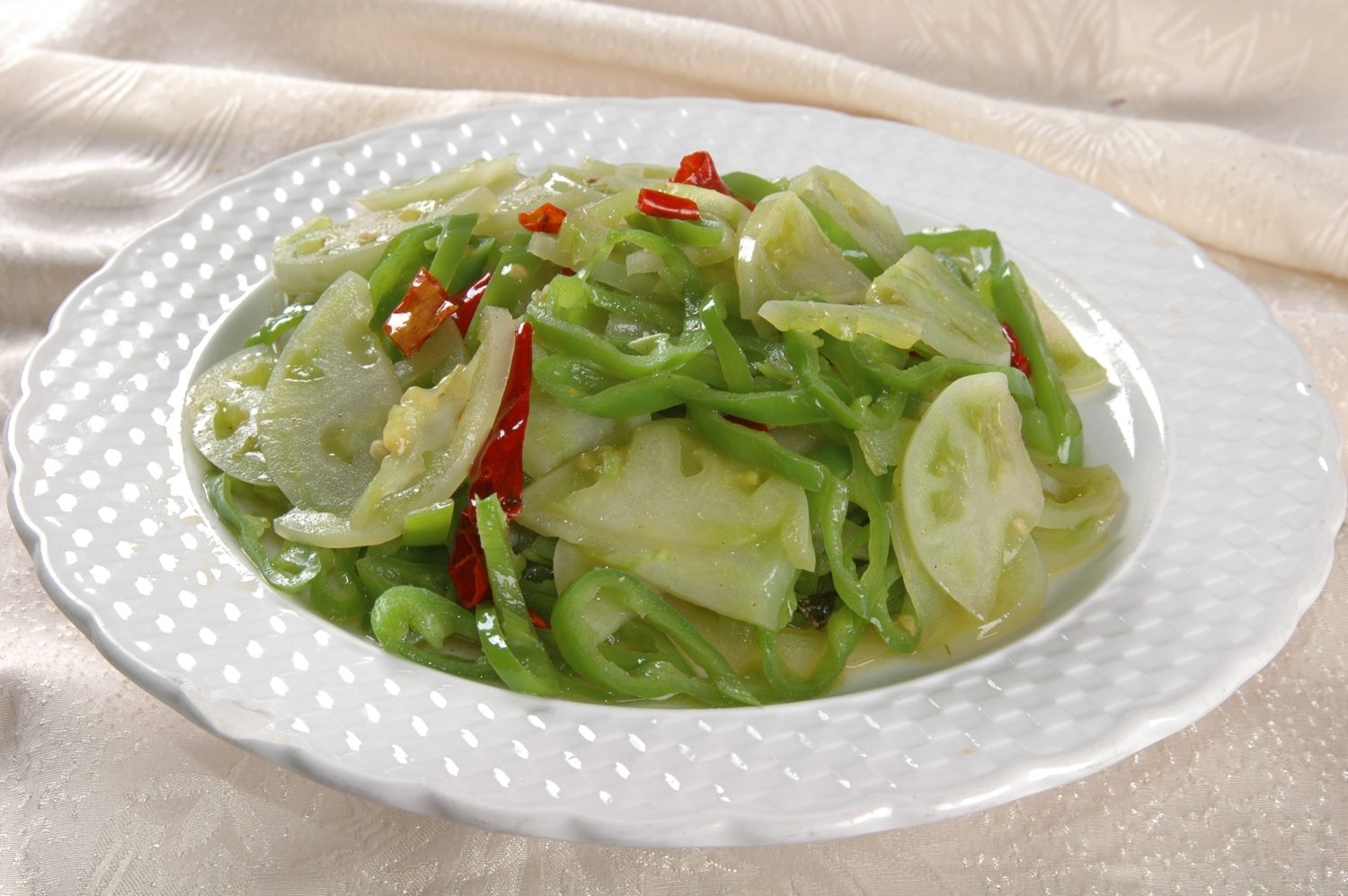 餐饮美食尖椒炒青西红柿高清图片