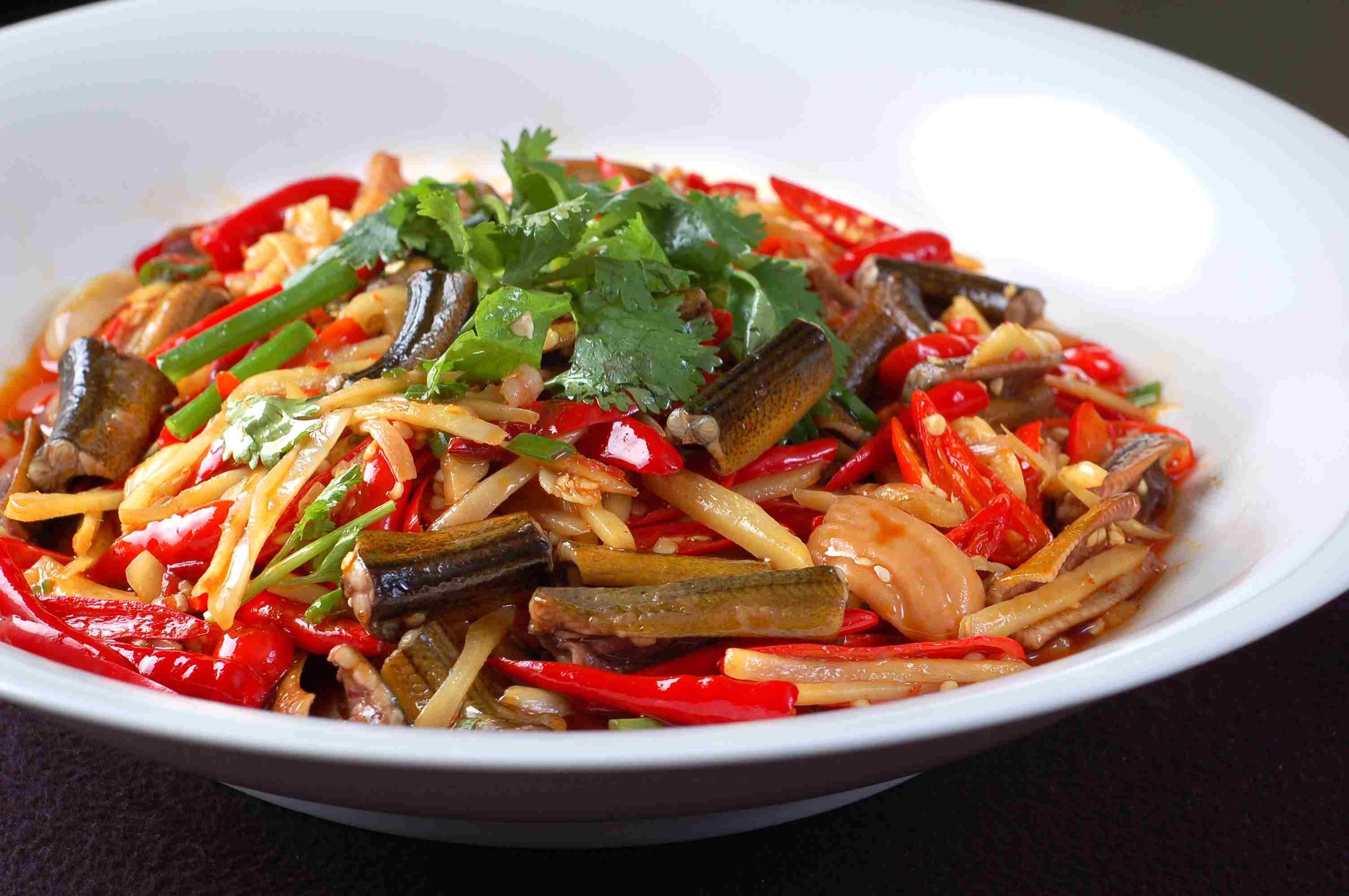 特色热五星炒鳝鱼高清图片