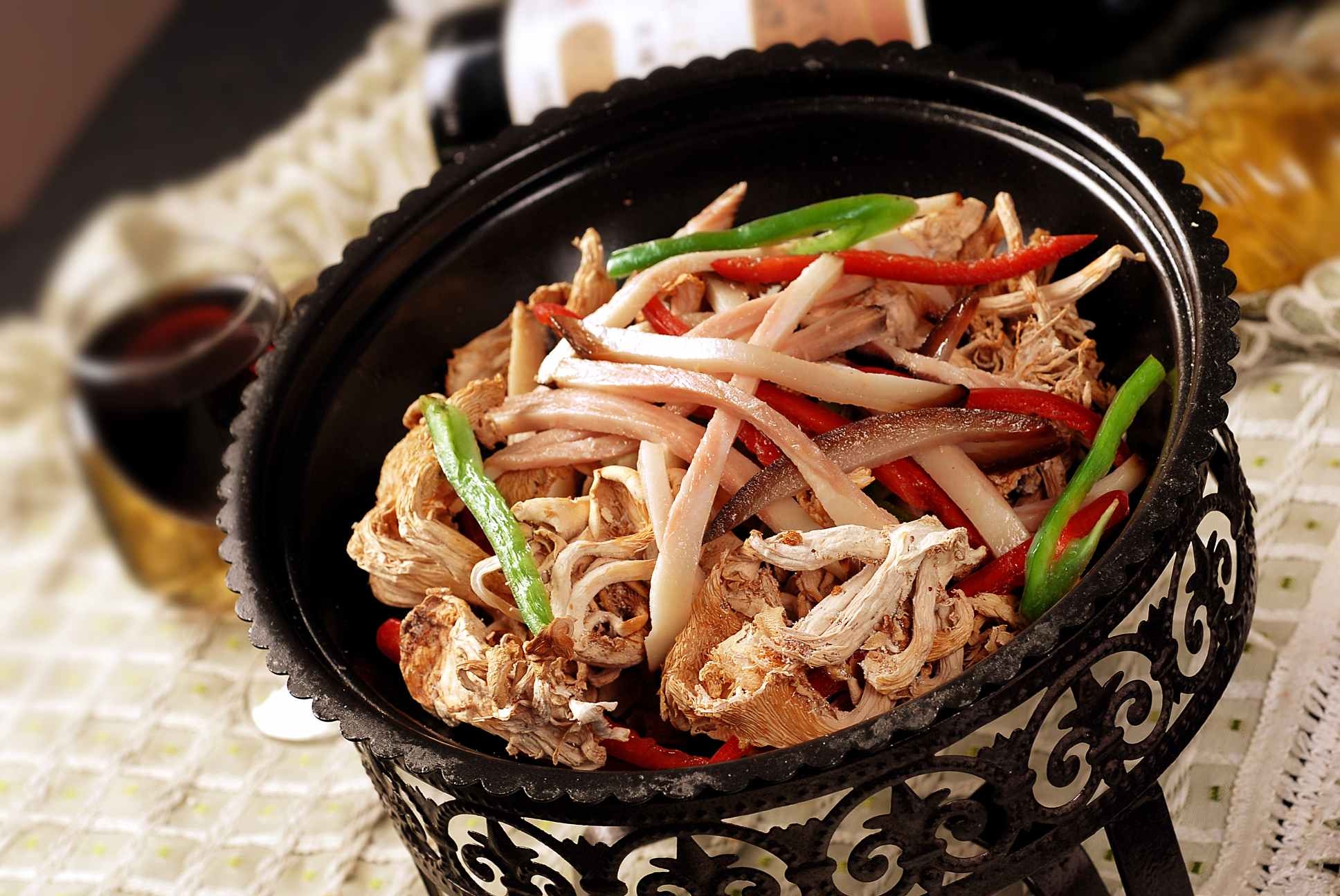 餐饮美食腊味菊花菌高清图片